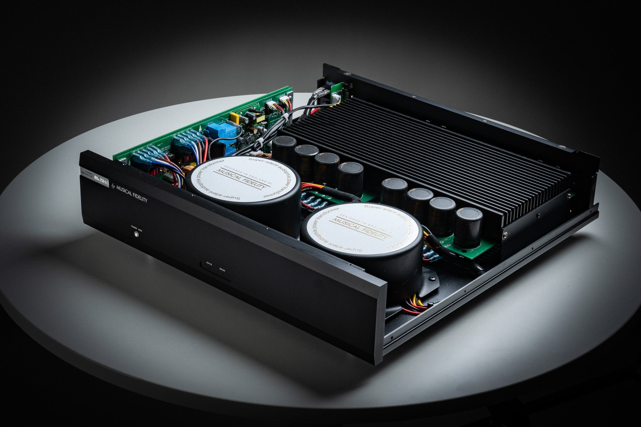 Musical Fidelity M6x 250.4/2 power amplifier