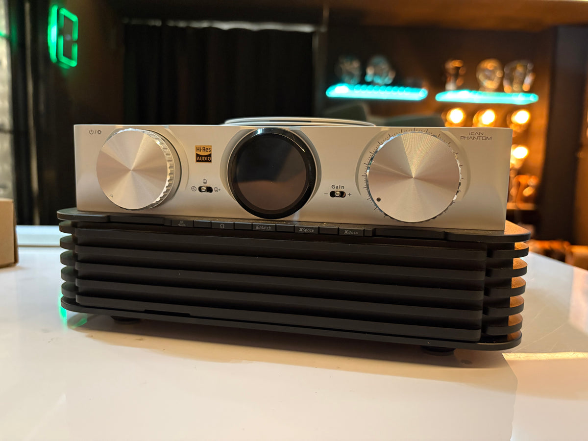 iFi iCan Phantom headphone amplifier