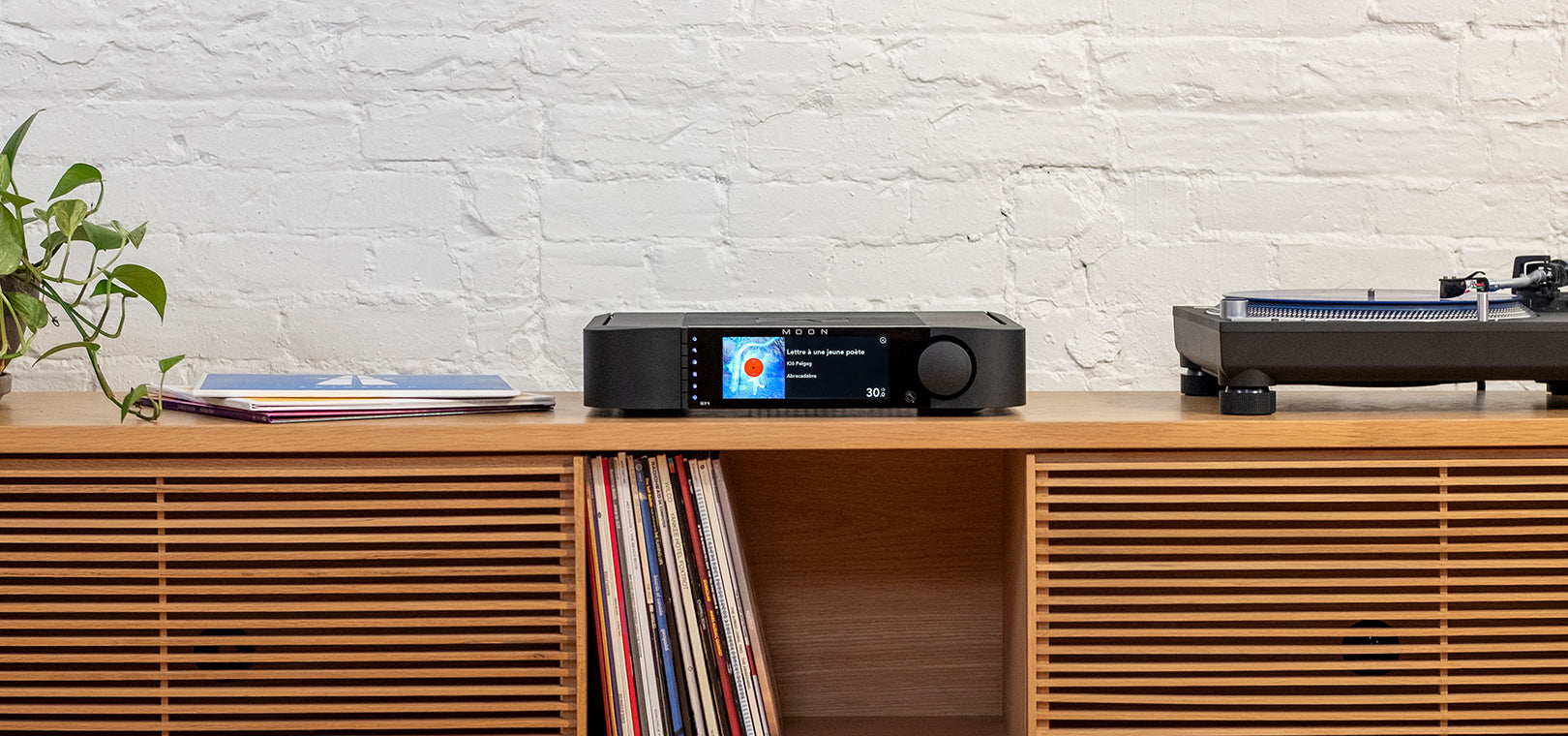 Simaudio MOON 371 network amplifier