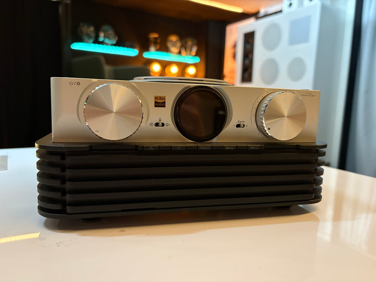 iFi iCan Phantom headphone amplifier
