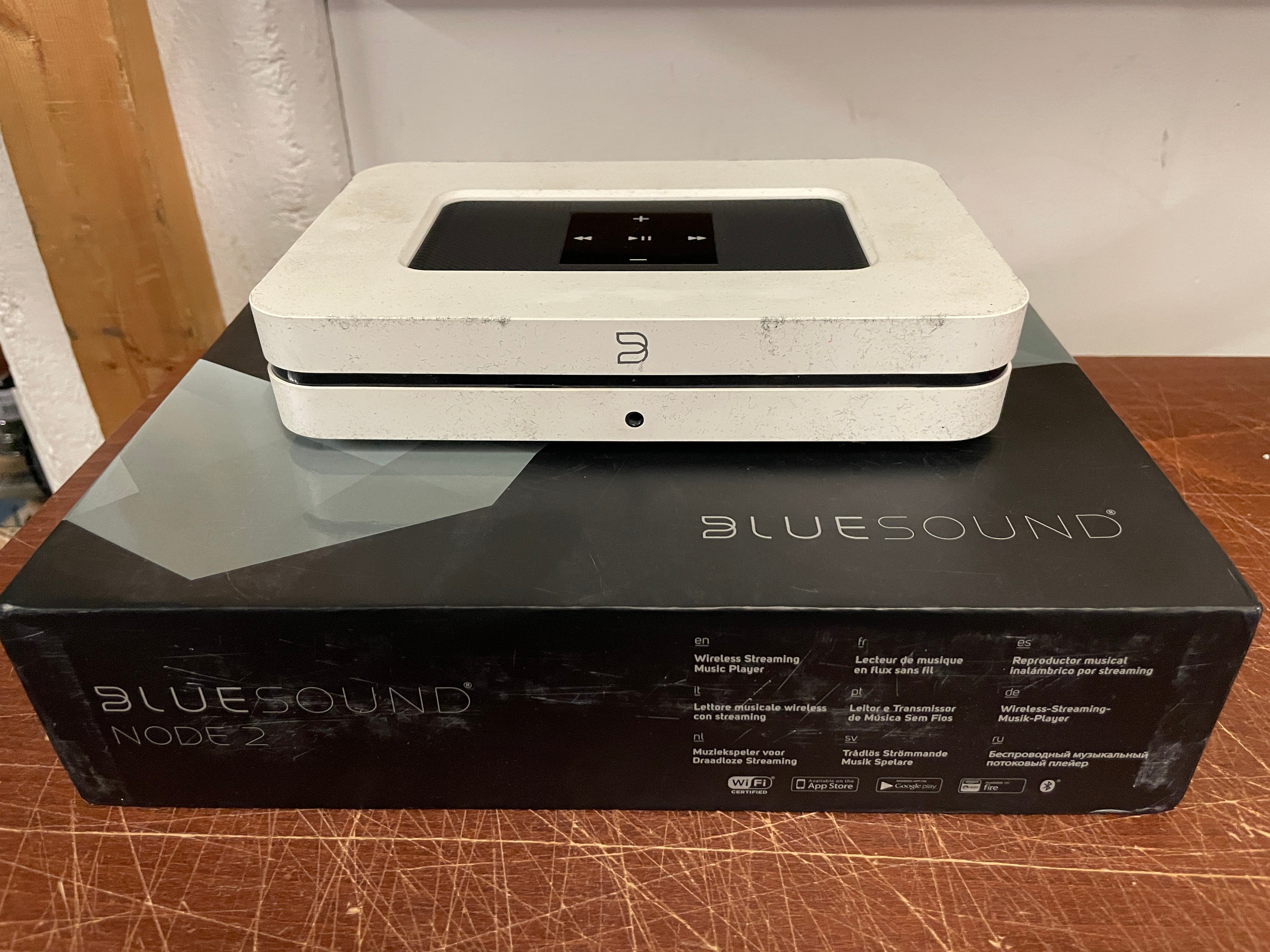 Bluesound Node 2, vaihtolaite