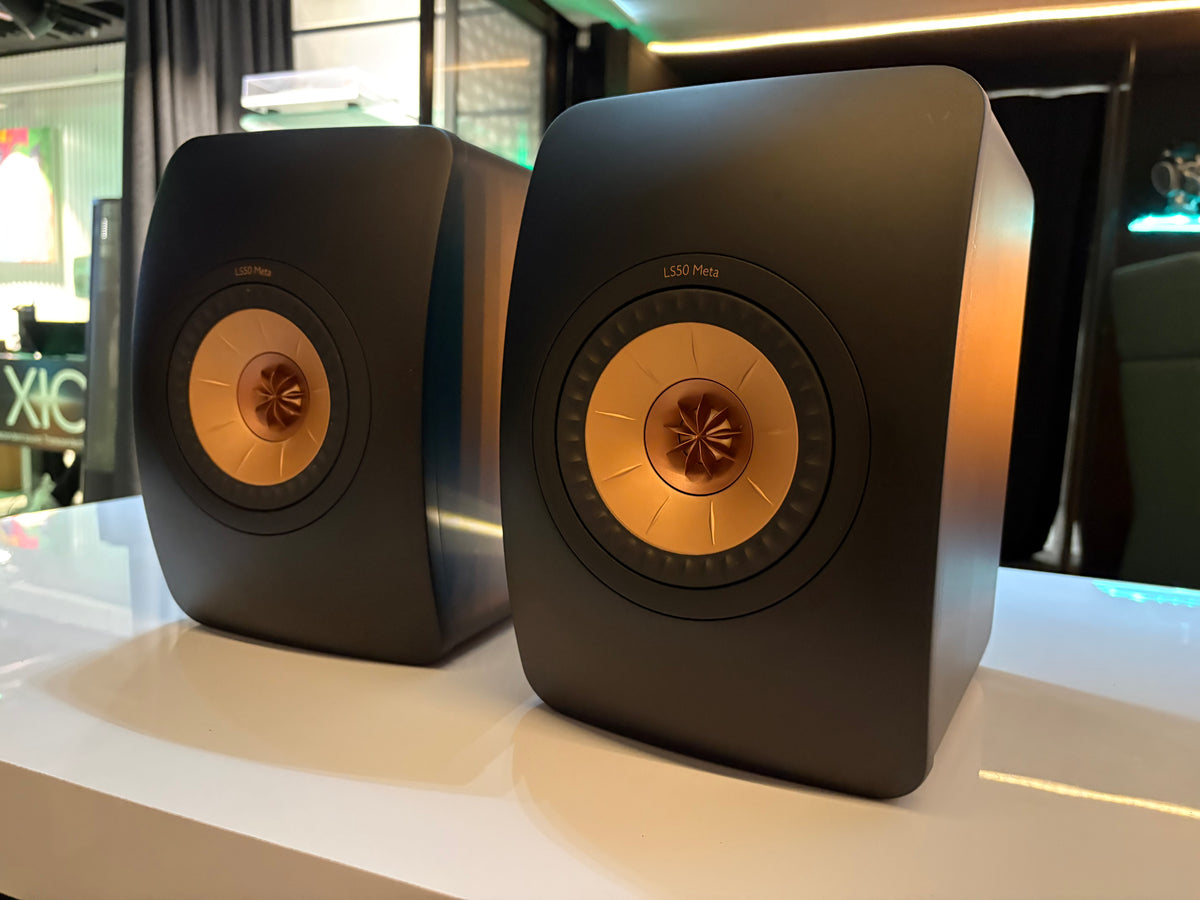 KEF LS50 Meta jalustakaiutinpari, vaihtolaite. Helsinki