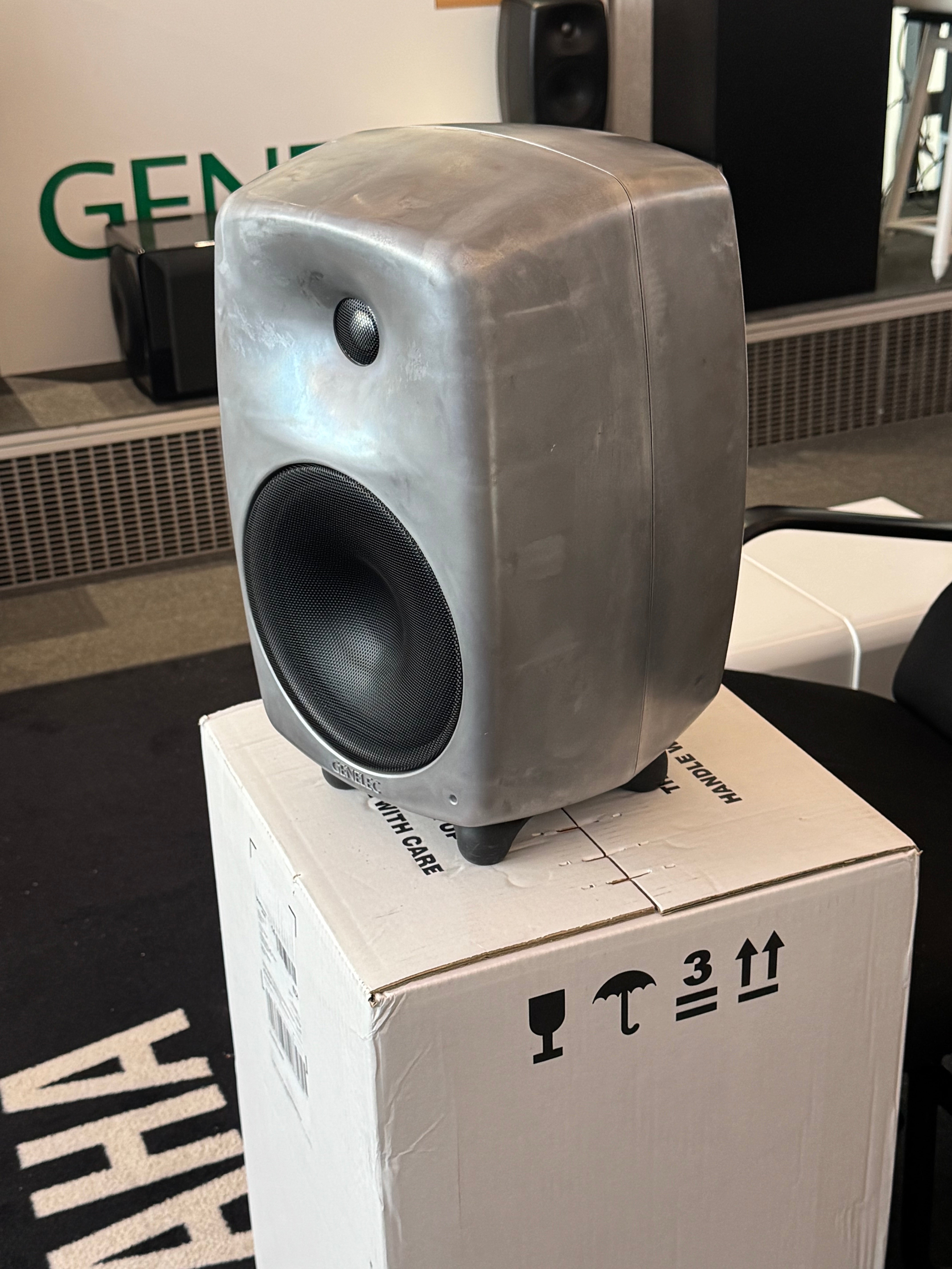 Genelec G Five aktiivikaiutin, vaihtokaiutin, RAW, Helsinki.