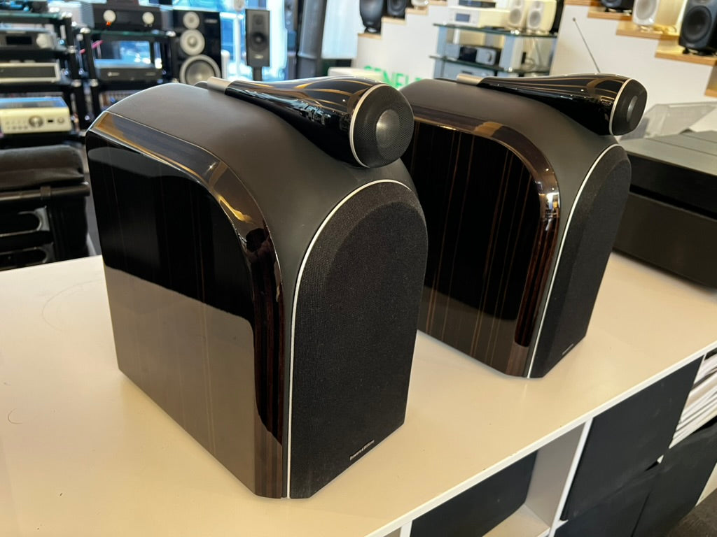 B&W PM1 jalustakaiutinpari, vaihto