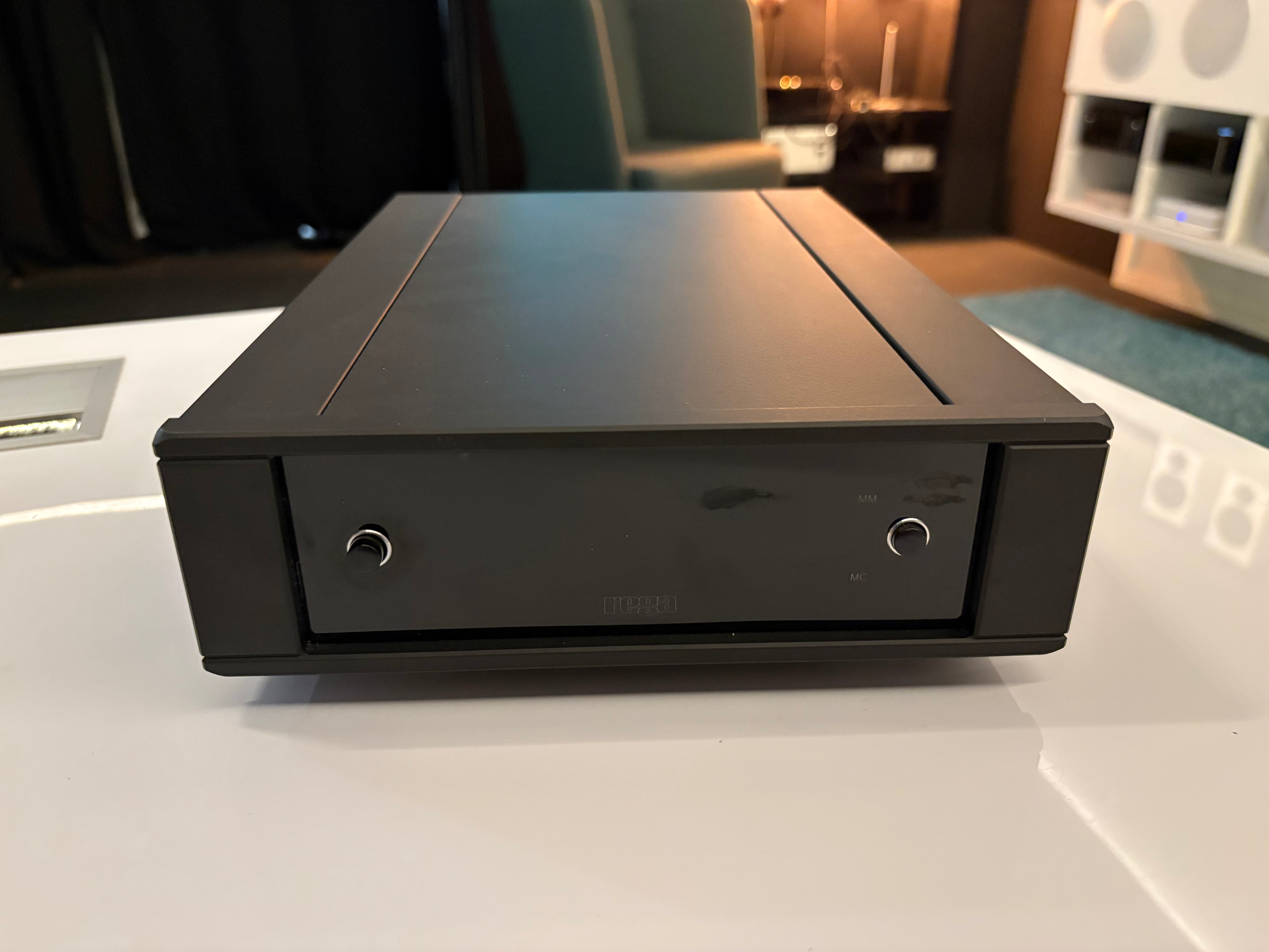 Rega Aria Mk3 levysoitinesivahvistin, vaihtolaite