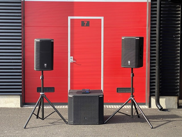 Vuokrattava äänentoistojärjestelmä (Yamaha + JBL)