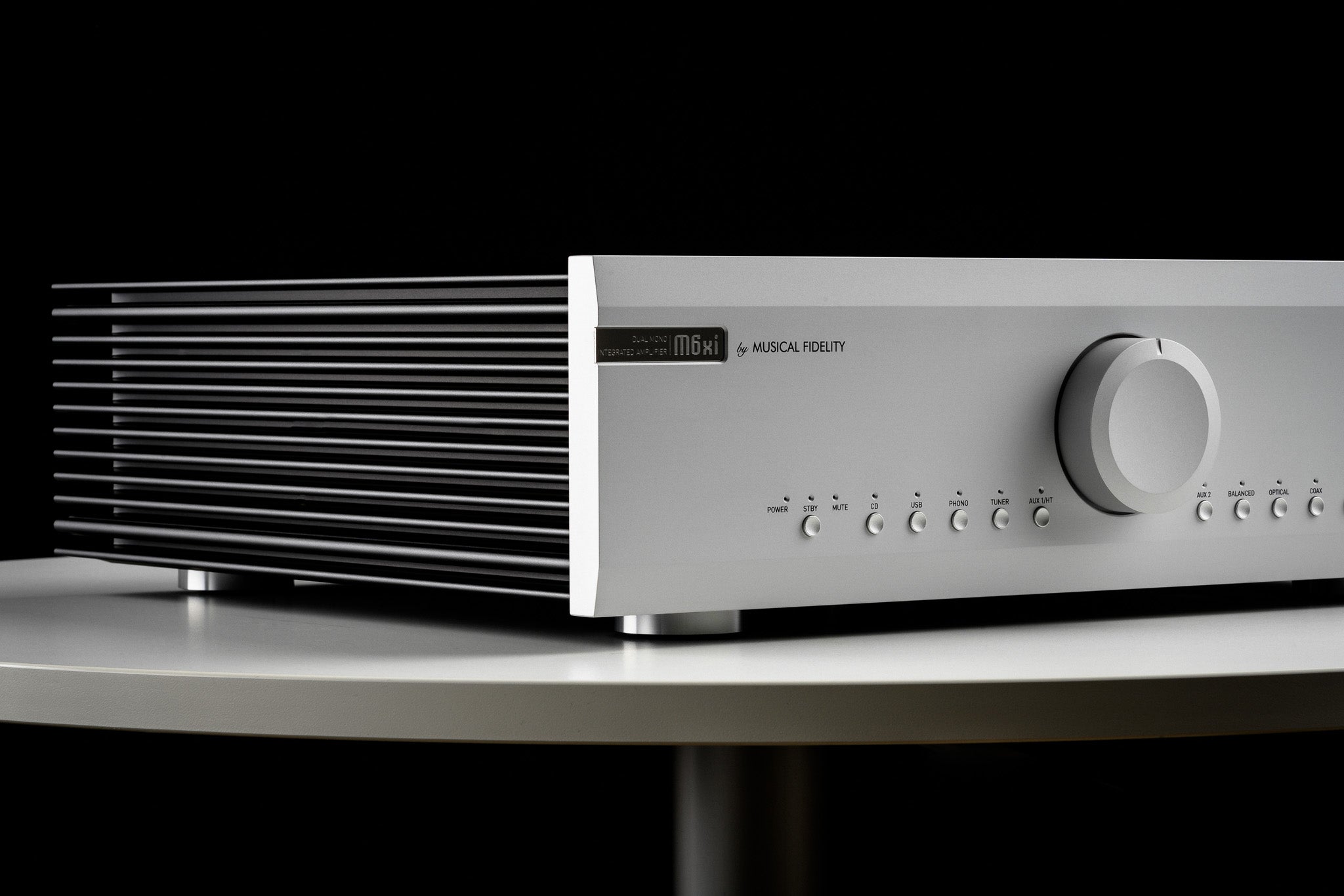Musical Fidelity M6xi integroitu vahvistin