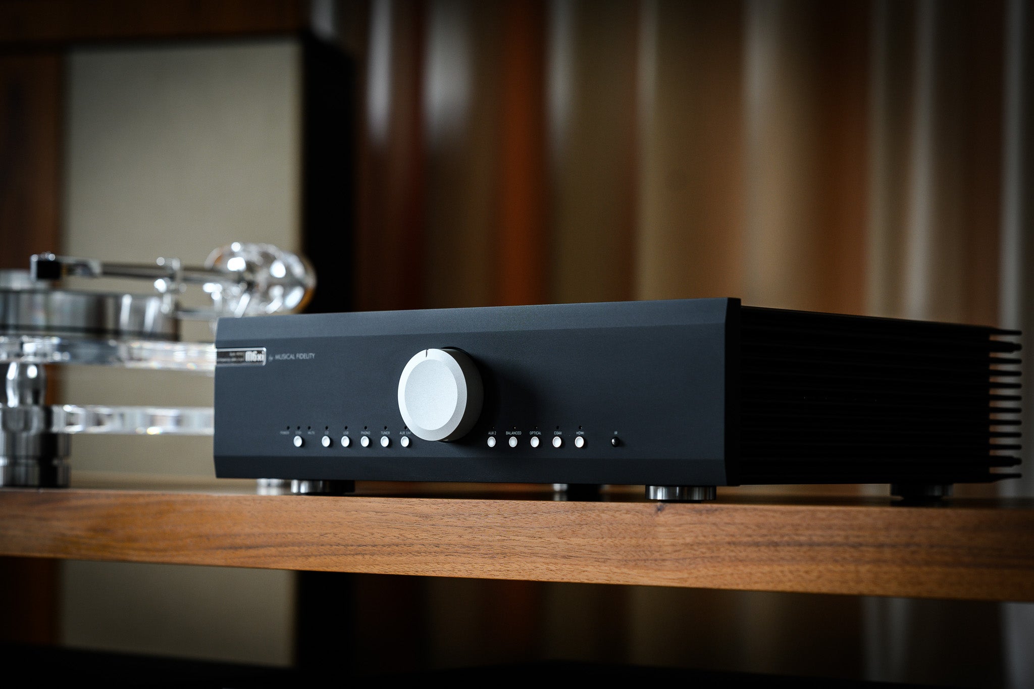Musical Fidelity M6xi integroitu vahvistin