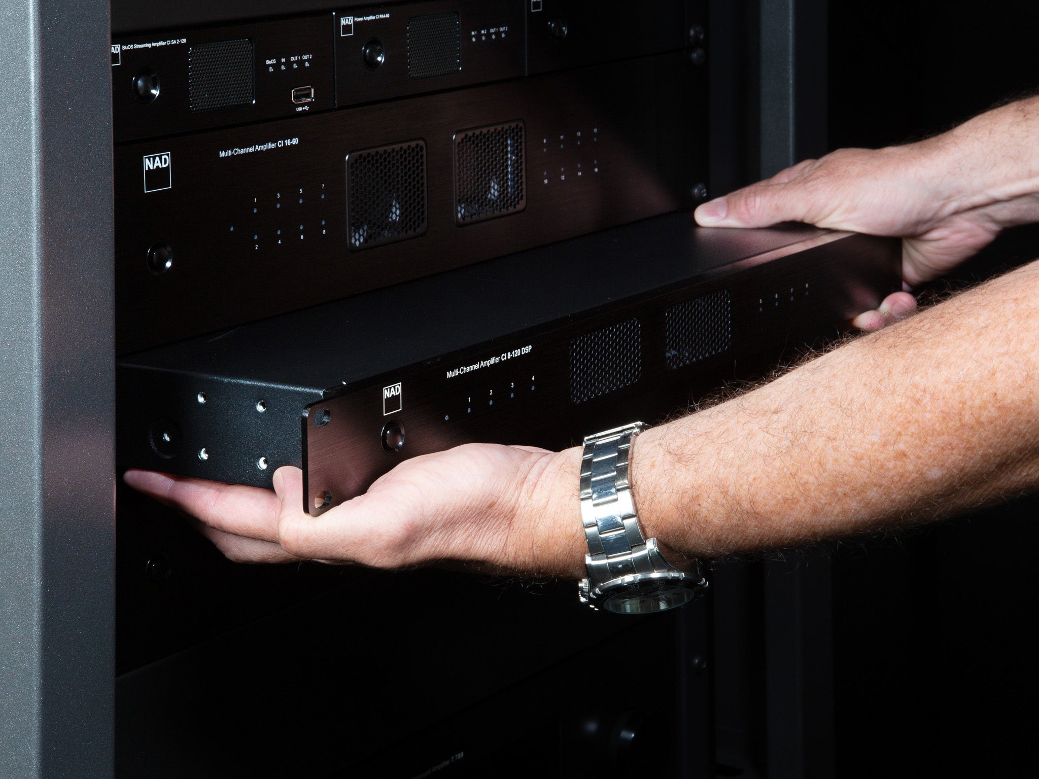 NAD CI 16-60 DSP power amplifier