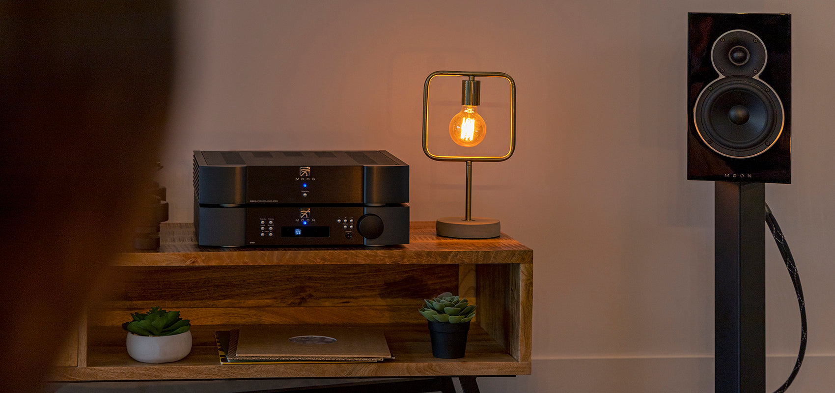 Simaudio MOON Stand 22 jalustakaiutinpari