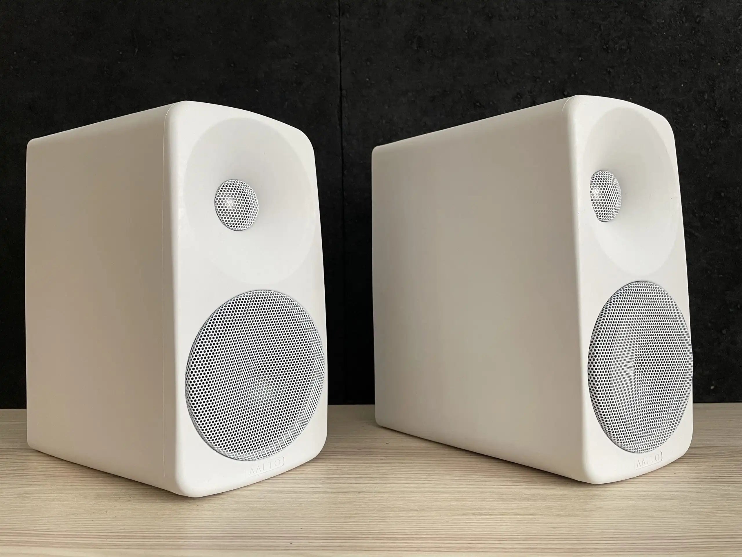 Aalto 1 Evo floorstanding speaker pair and Wiim Amp network amplifier offer package