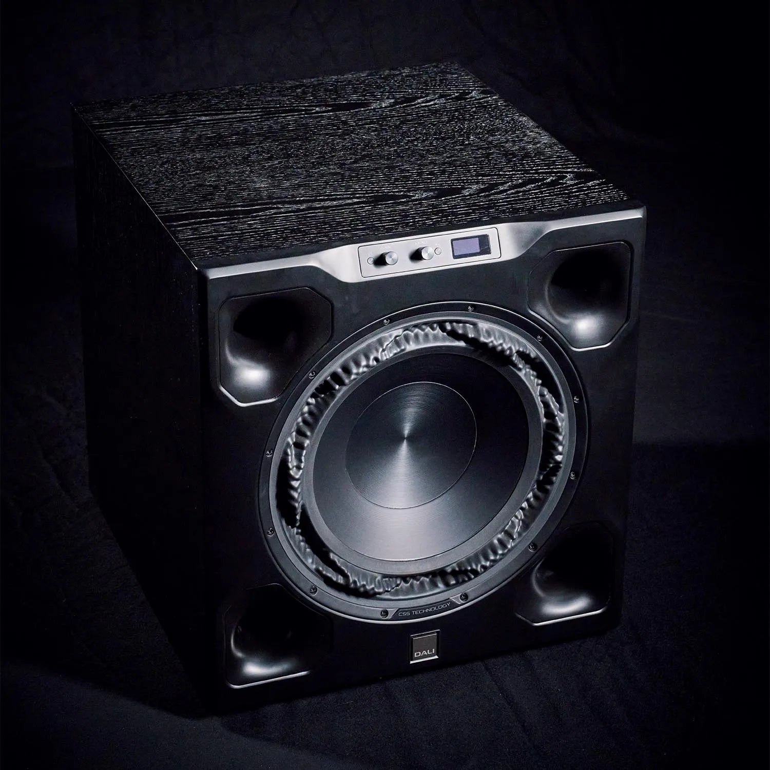 DALI SUBV16F Black active sub