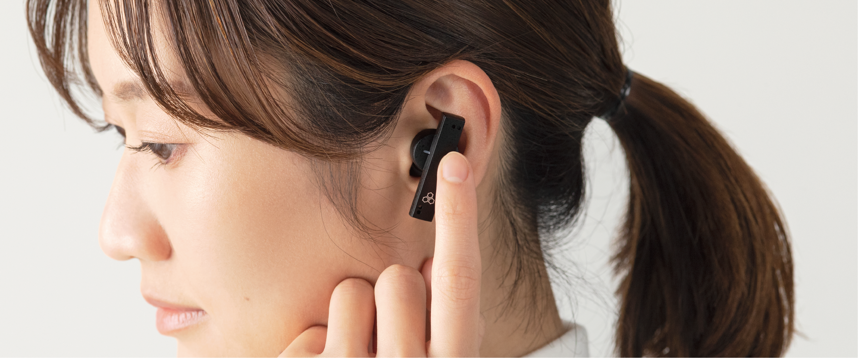 Final ZE8000 wireless earbuds