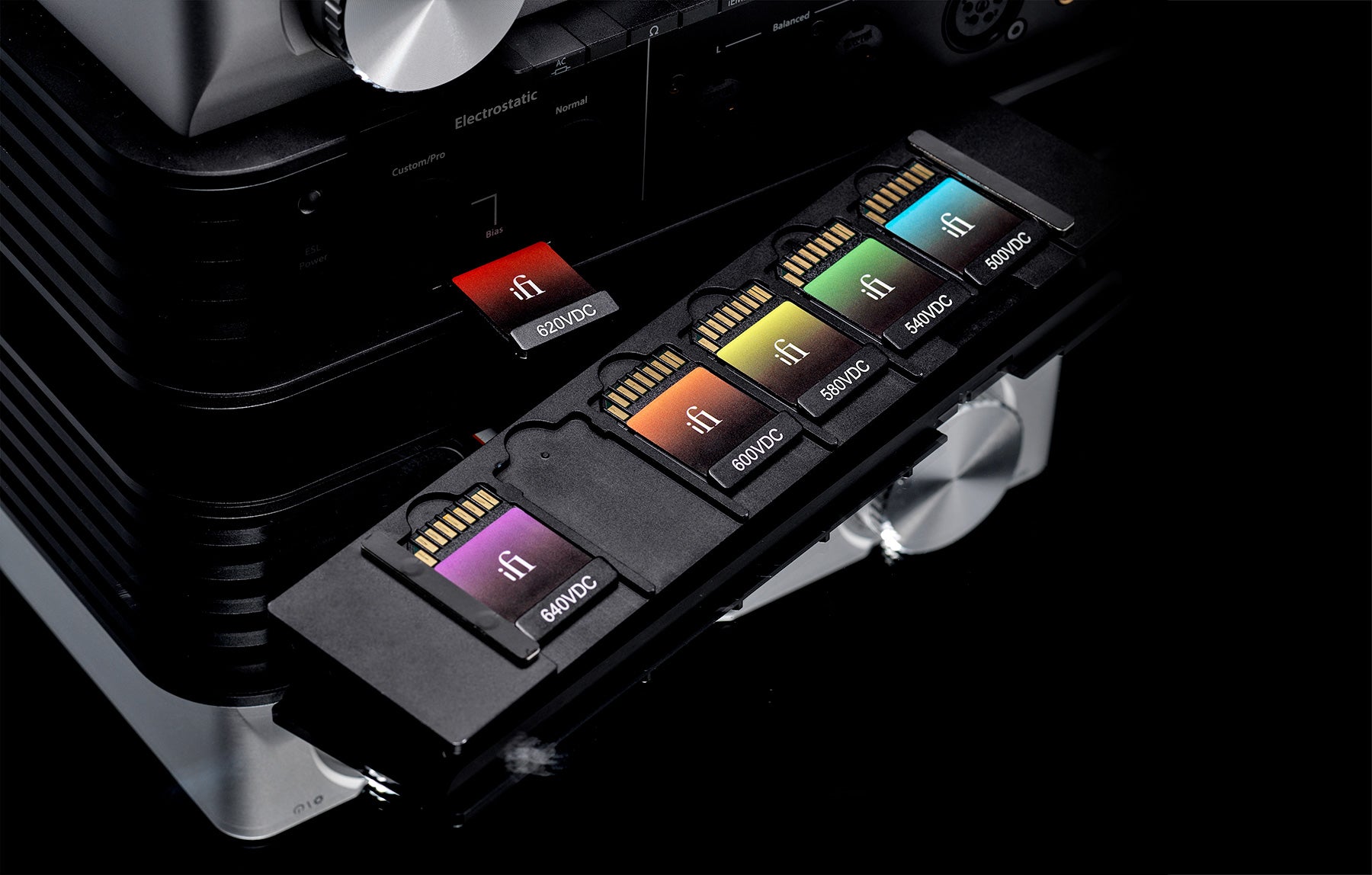 iFi iCan Phantom headphone amplifier