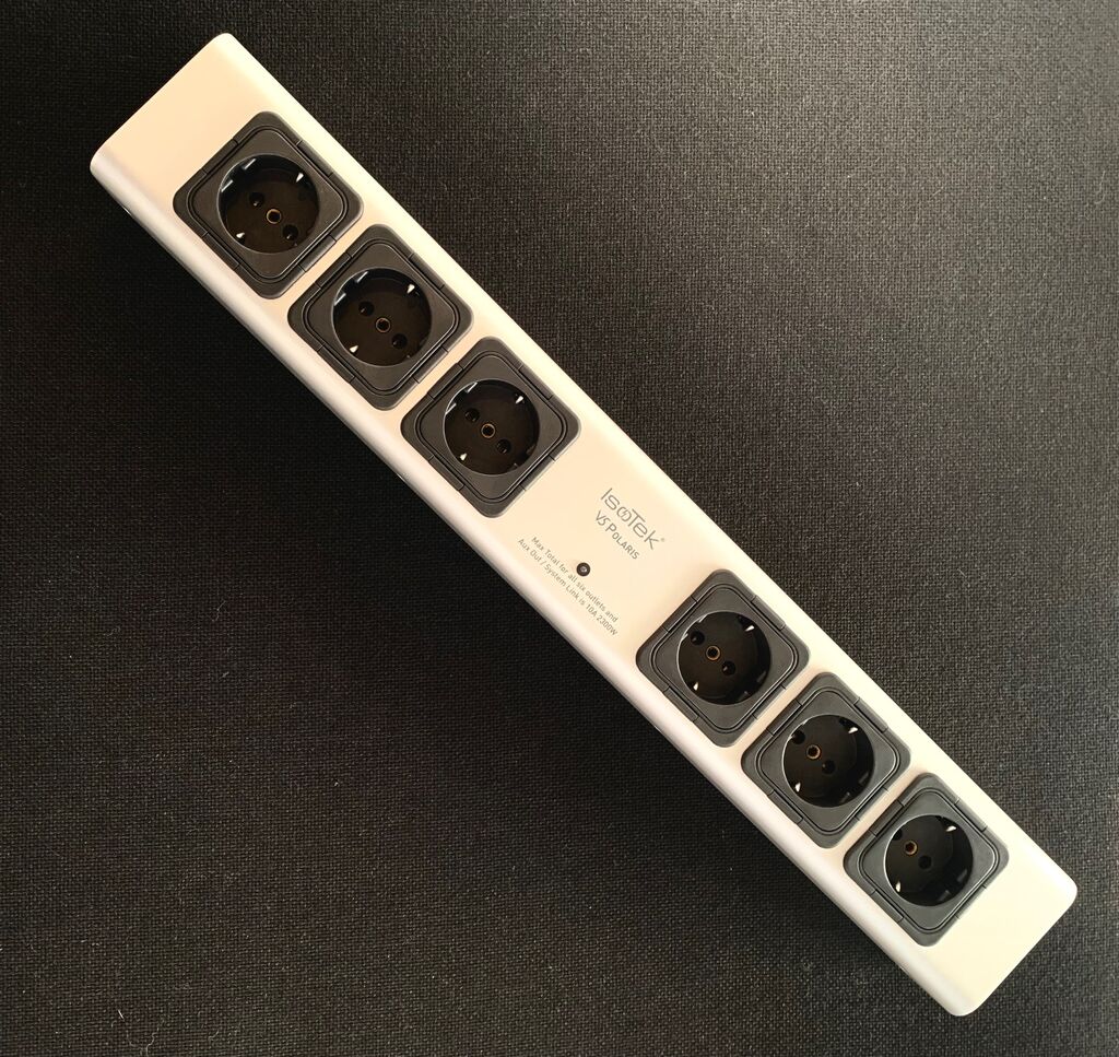 IsoTek V5 Polaris virtasuodin - Audiokauppa.fi