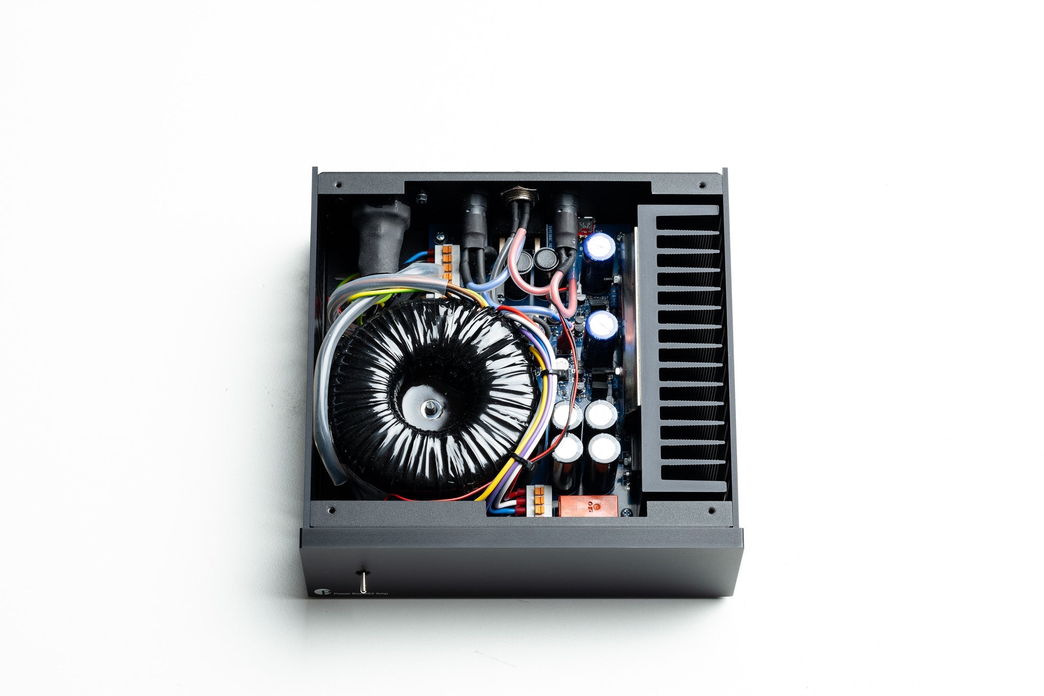 Pro - Ject Power Box RS2 Amp lisävirtalähde - Audiokauppa.fi