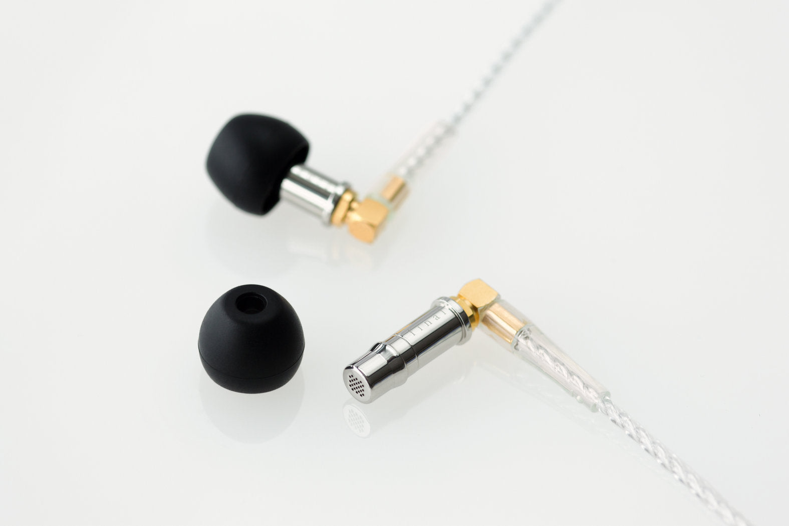 Final F7200 In-Ear-kuulokkeet demopoisto