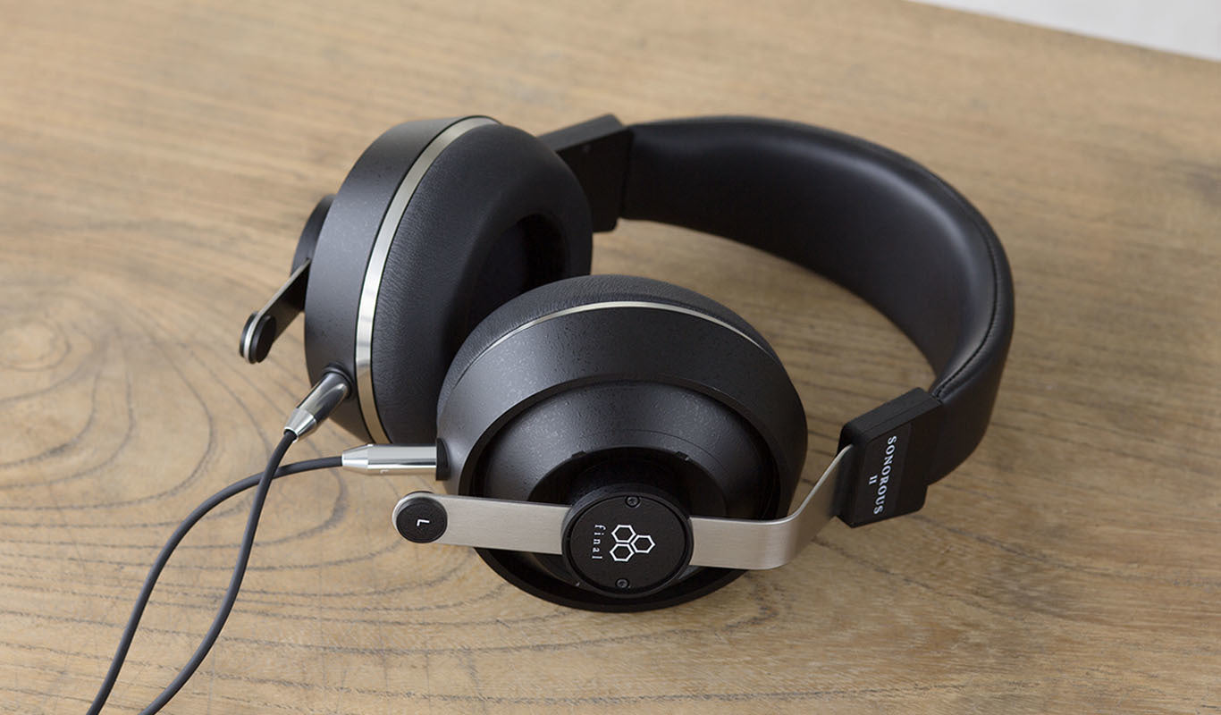 Final SONOROUS II headphones