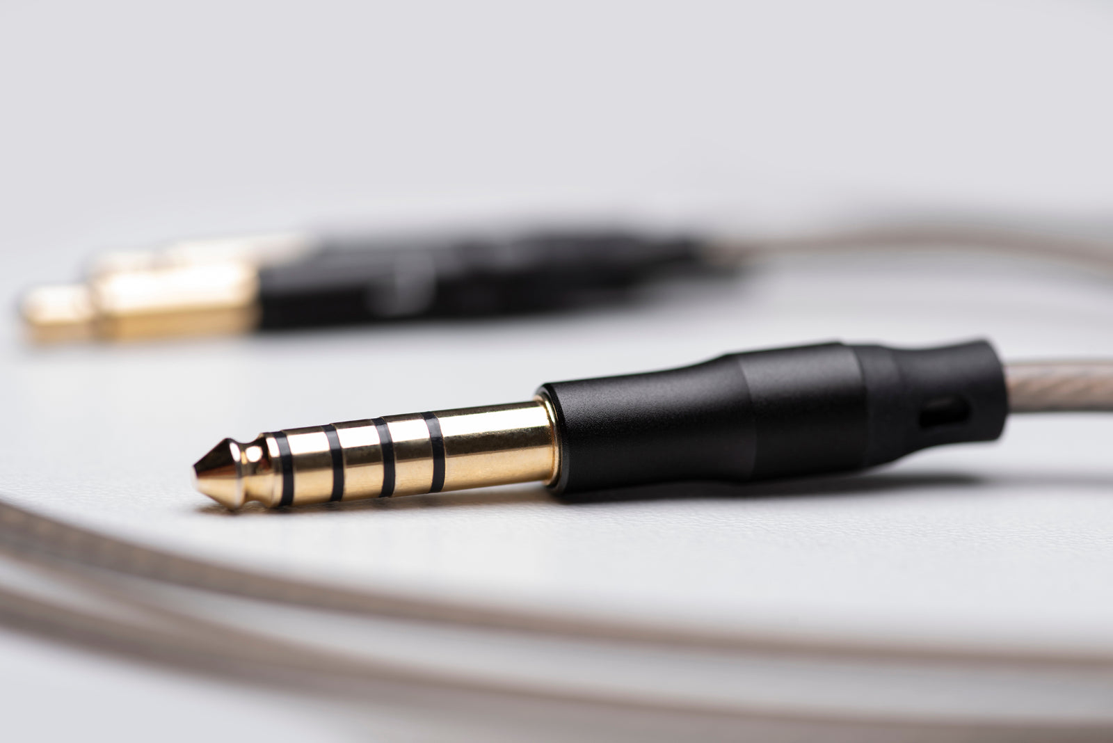 Meze Audio M99C-BBS4.4 päivityskaapeli