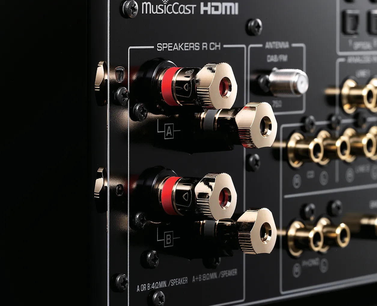 Yamaha R-N2000A network amplifier