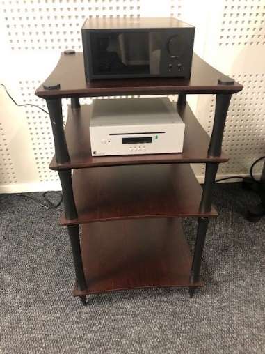 Quadraspire Q4 Midi Dark Oak laiteteline, myymälädemo