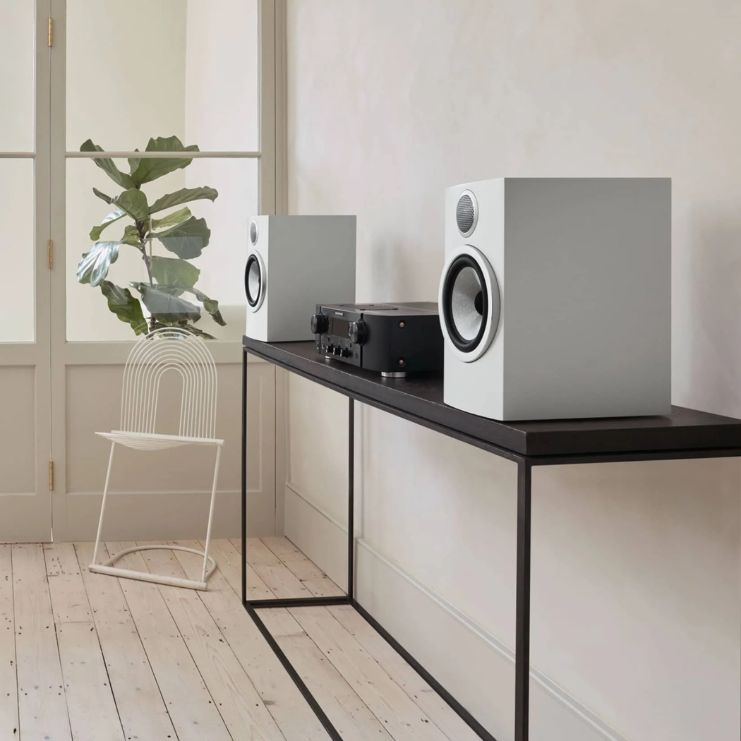 Bowers & Wilkins 706 S3 jalustakaiutinpari