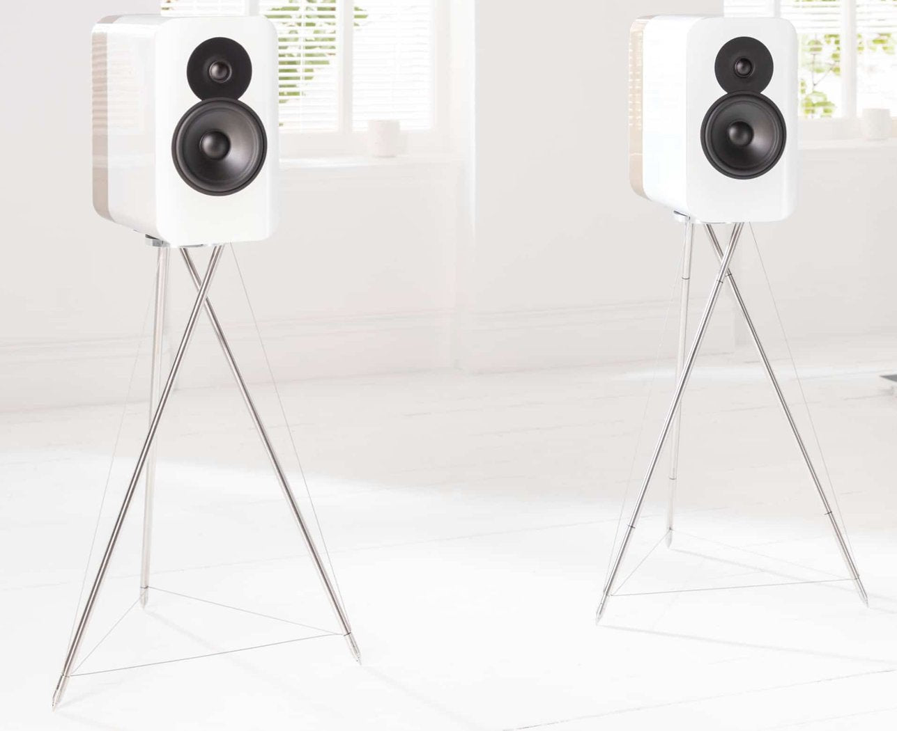 Q Acoustics Concept 300 jalustakaiutinpari - Audiokauppa.fi