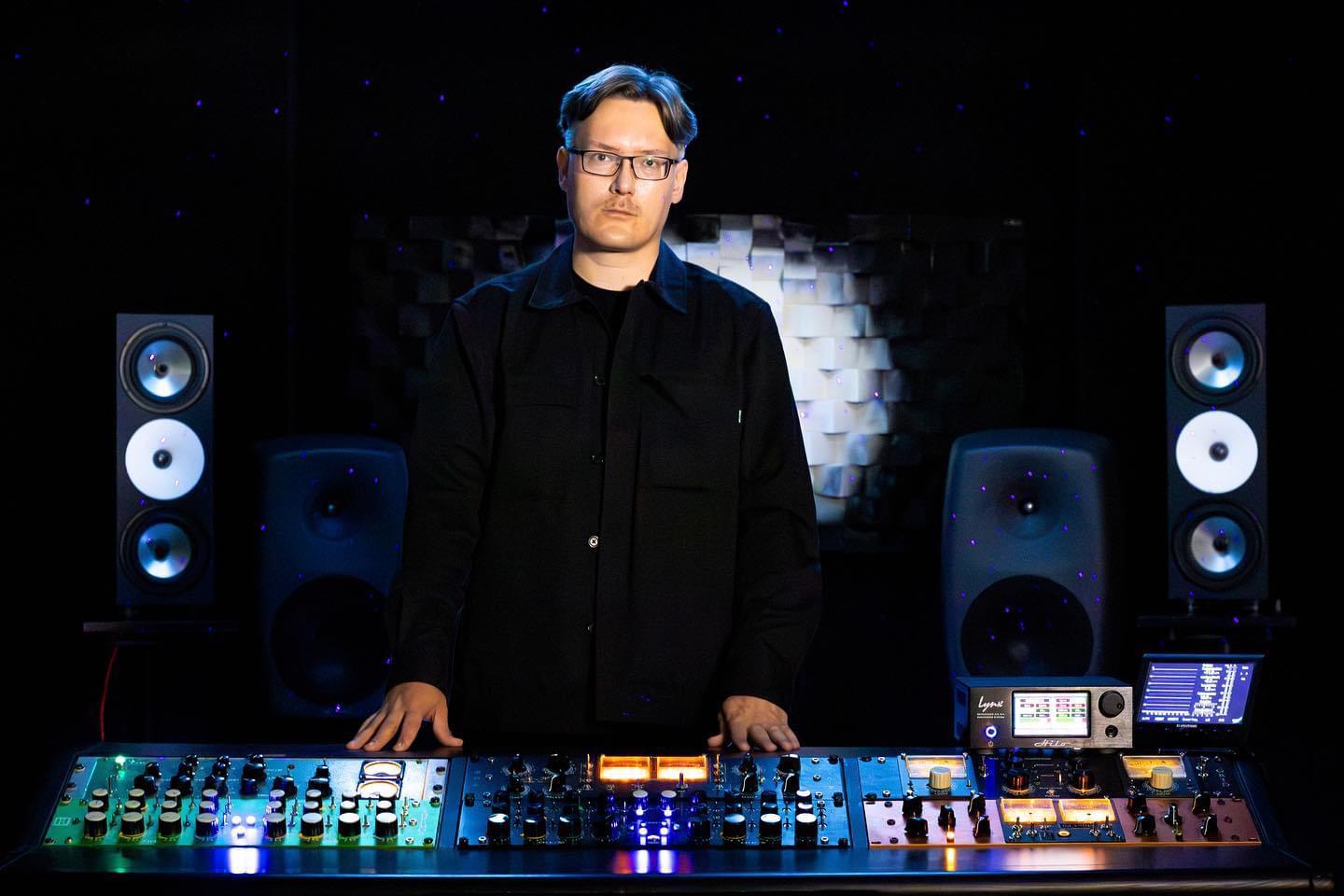 Audio-Technica ATH-ADX7000 x Austrian Audio The Composer + Full Score One -arvostelu - Tommi "Tommishock" Langen