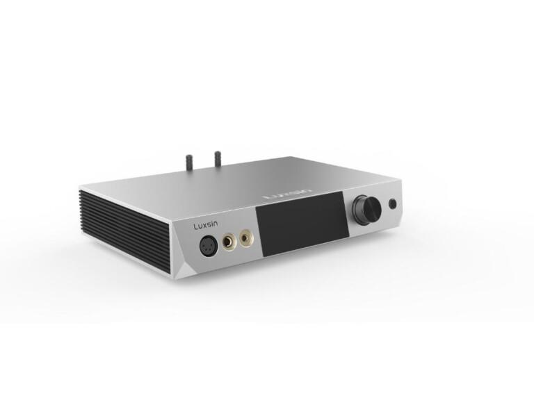 Luxsin X9 high-end DAC, headphone amplifier and preamp in one