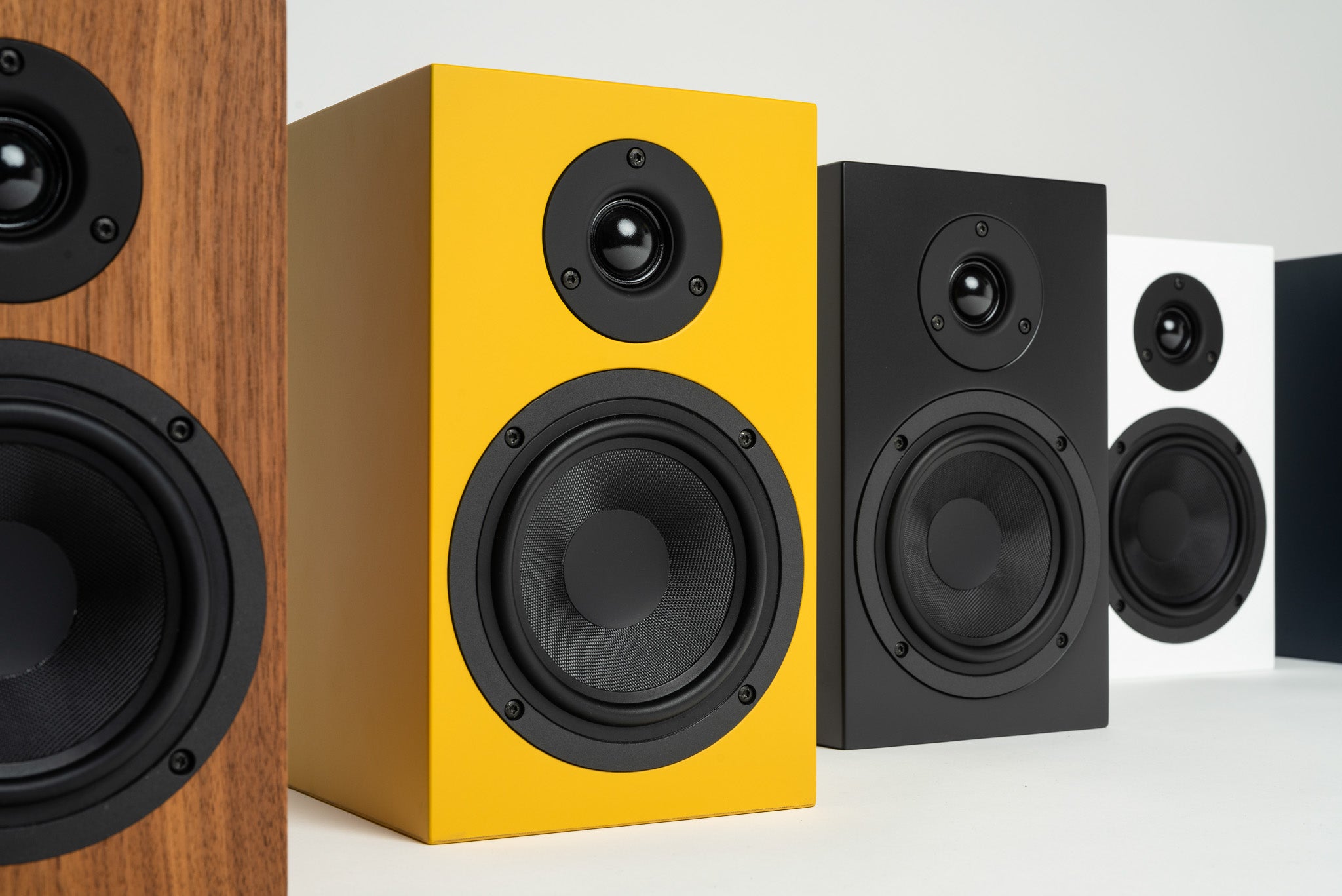 Pro-Ject Speaker Box 5 S2 pair of pedestal speakers