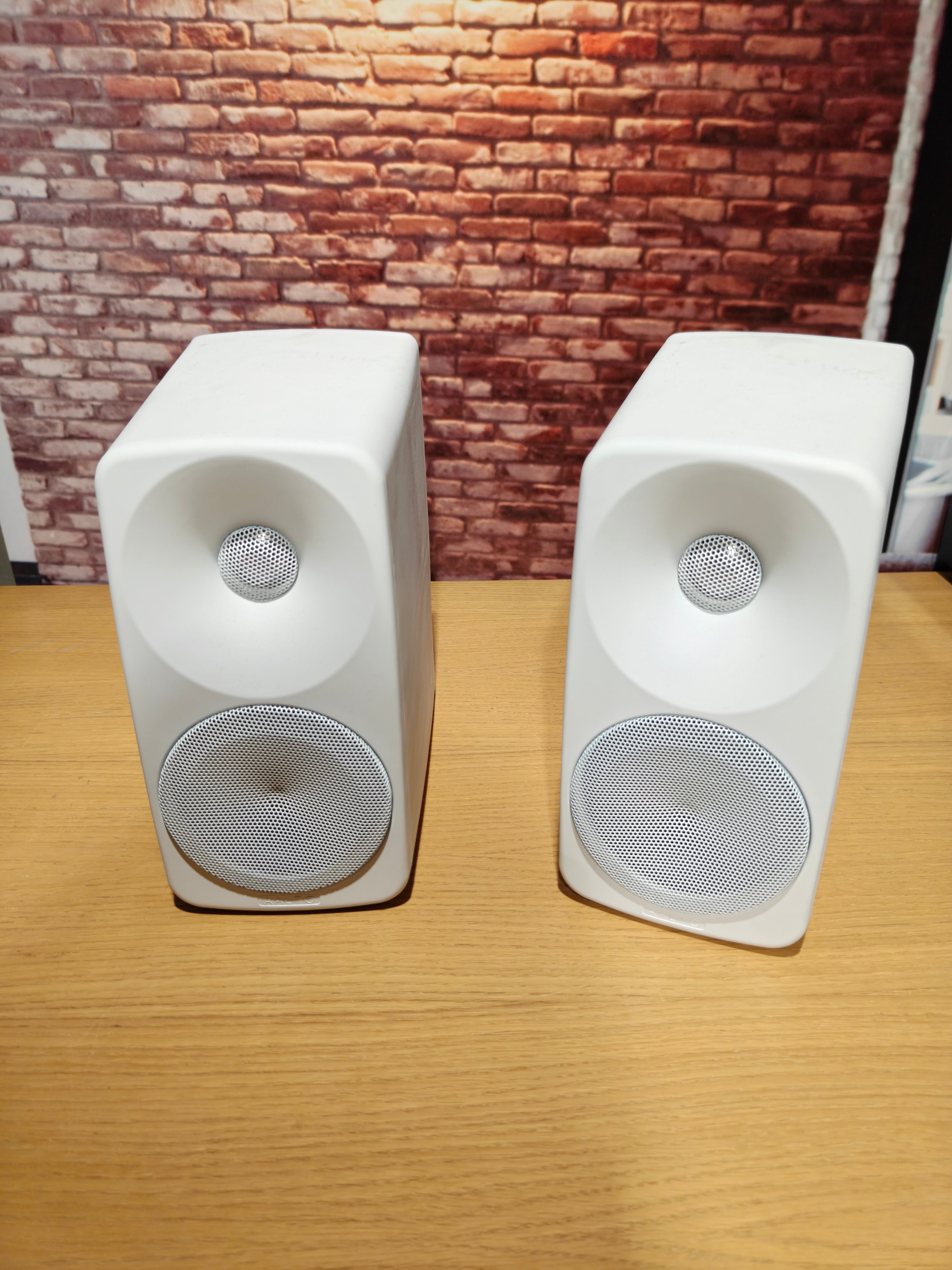 Aalto 1 Evo Pair of pedestal speakers