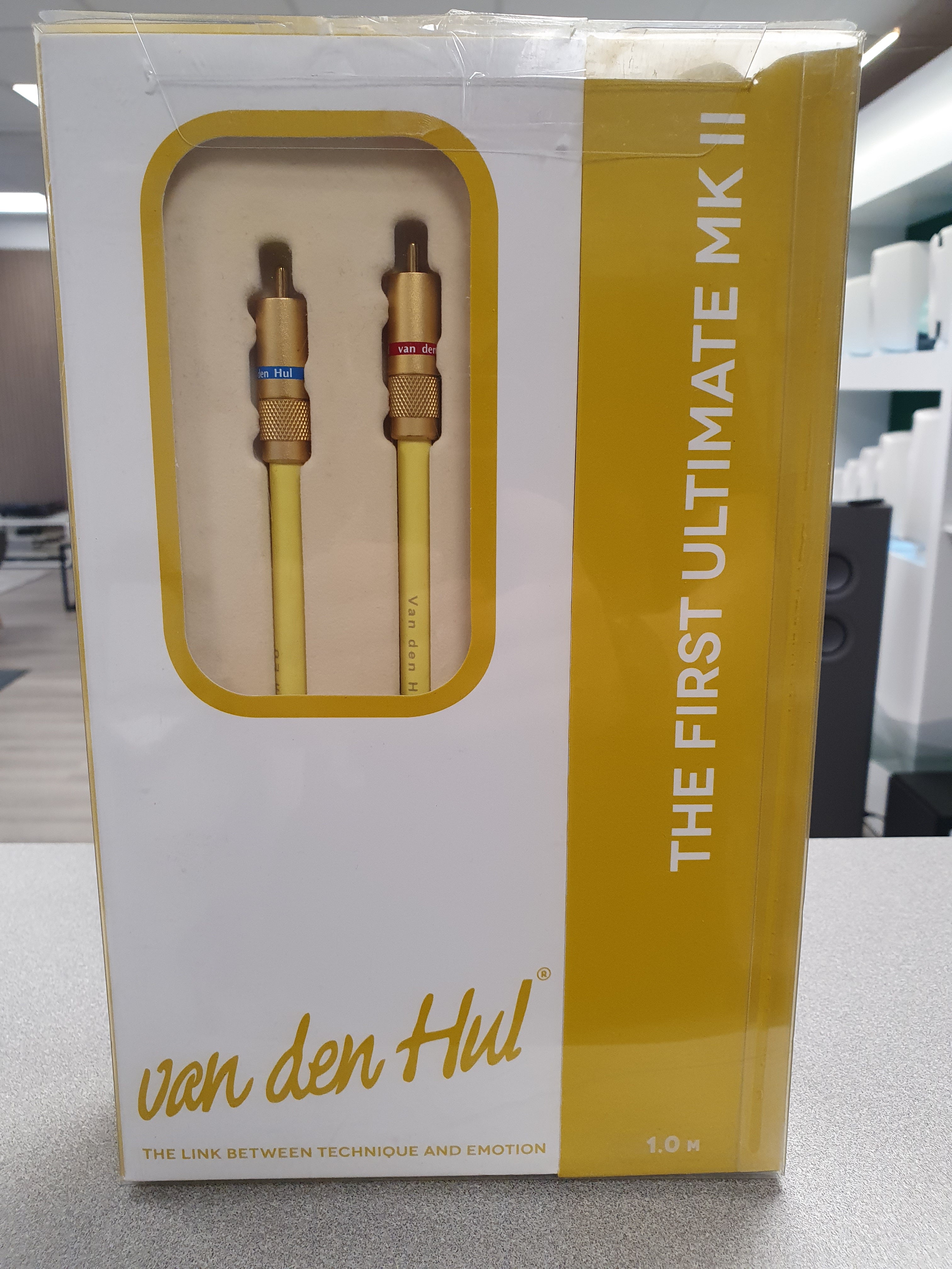 Van den hul the first ultimate mk2 1.0m rca-kaapelit