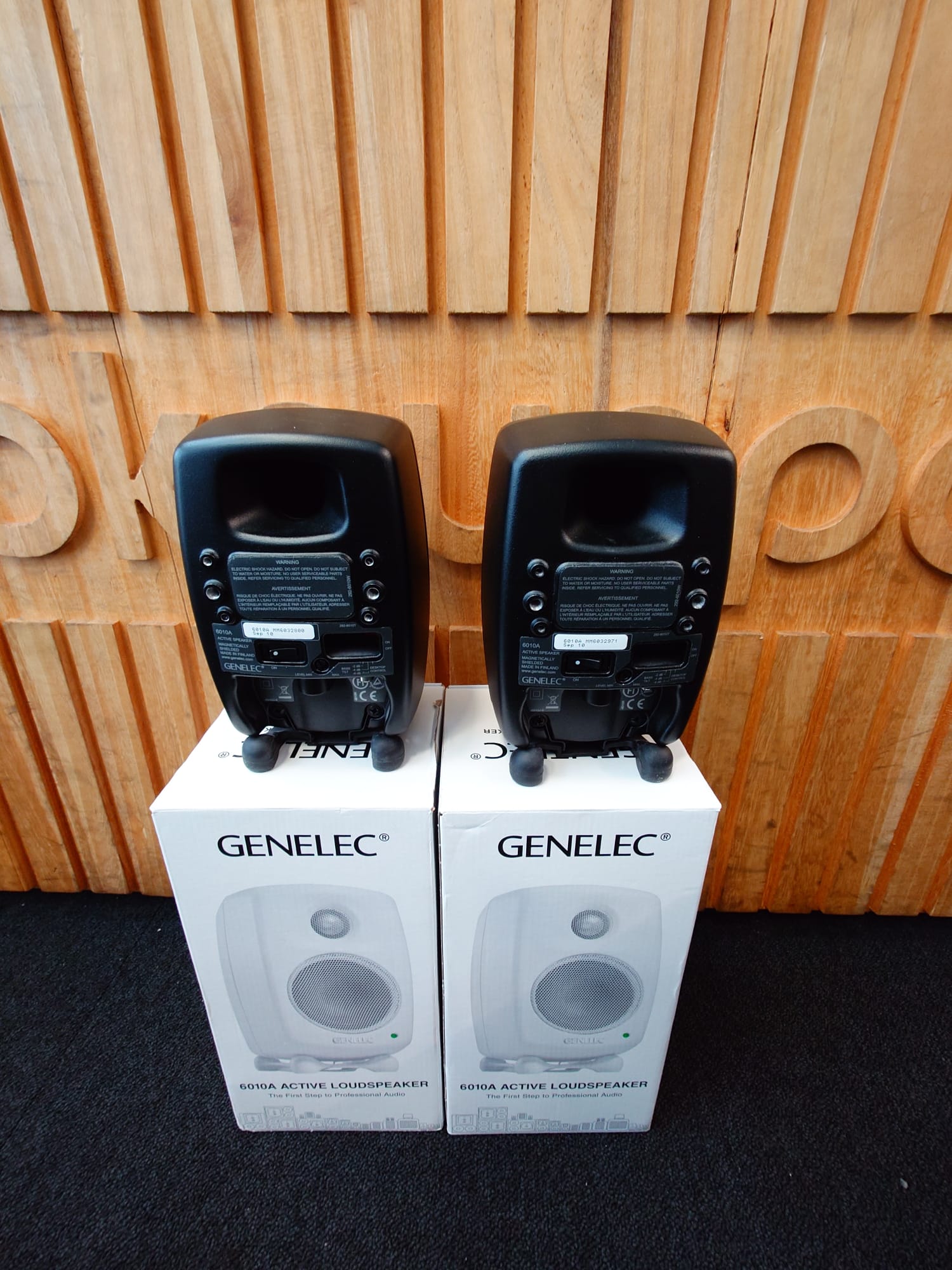 Genelec 6010A vaihtokaiutinpari, Oulu