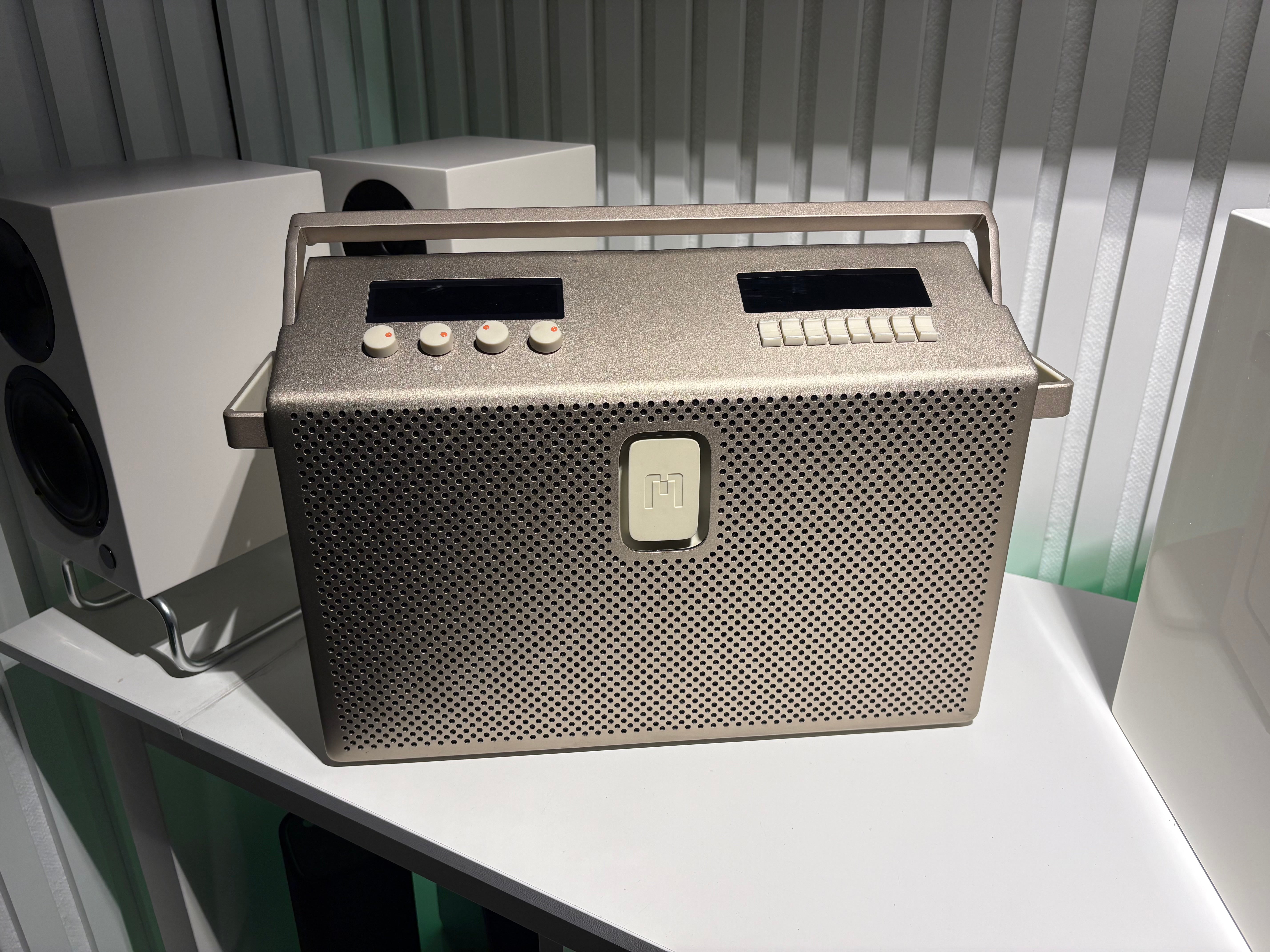 MONDO by Defunc BT Speaker Large, demo. Helsinki.
