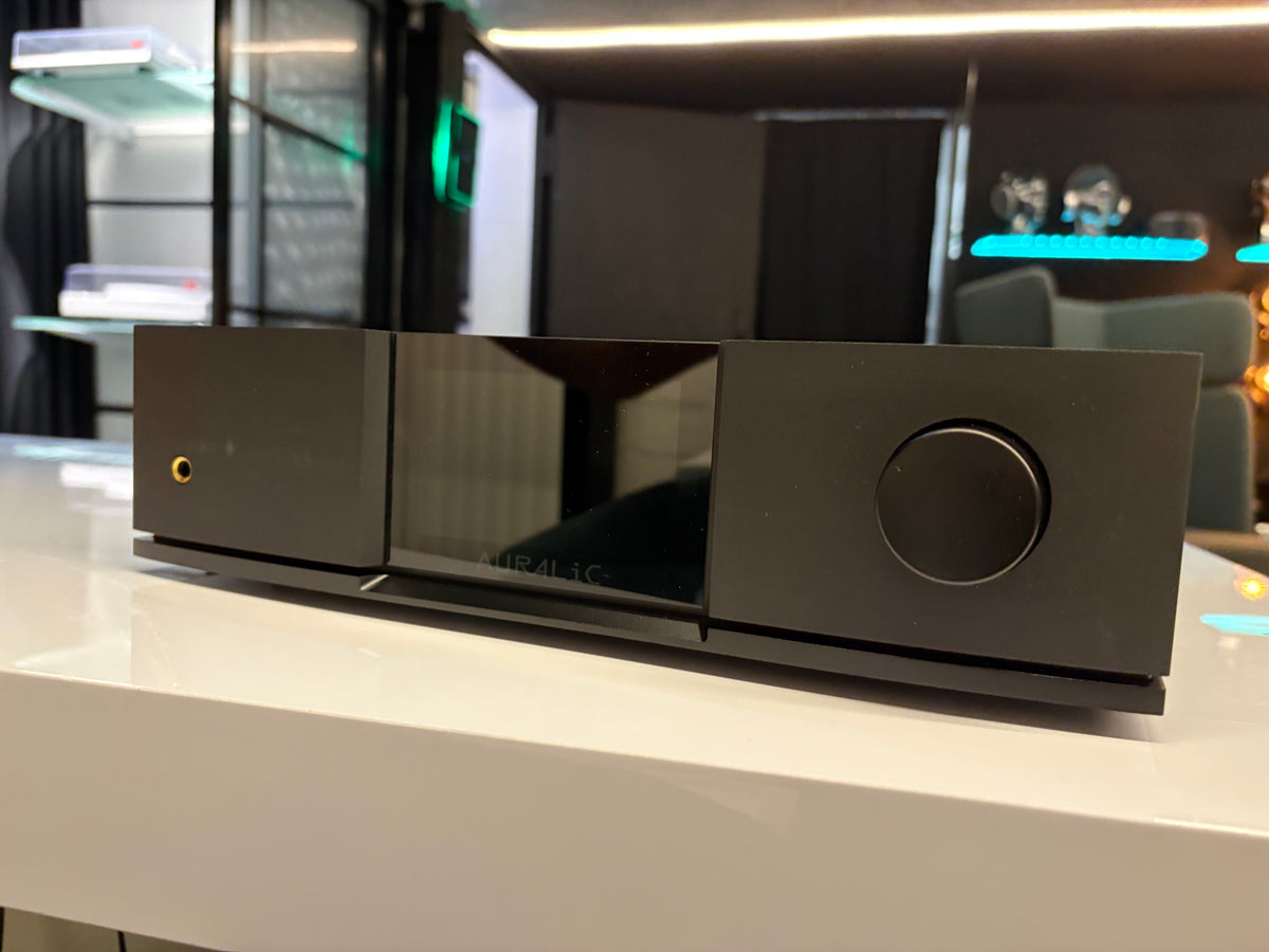 Auralic Altair G2.2 verkkosoitin / DAC, vaihtolaite. Helsinki