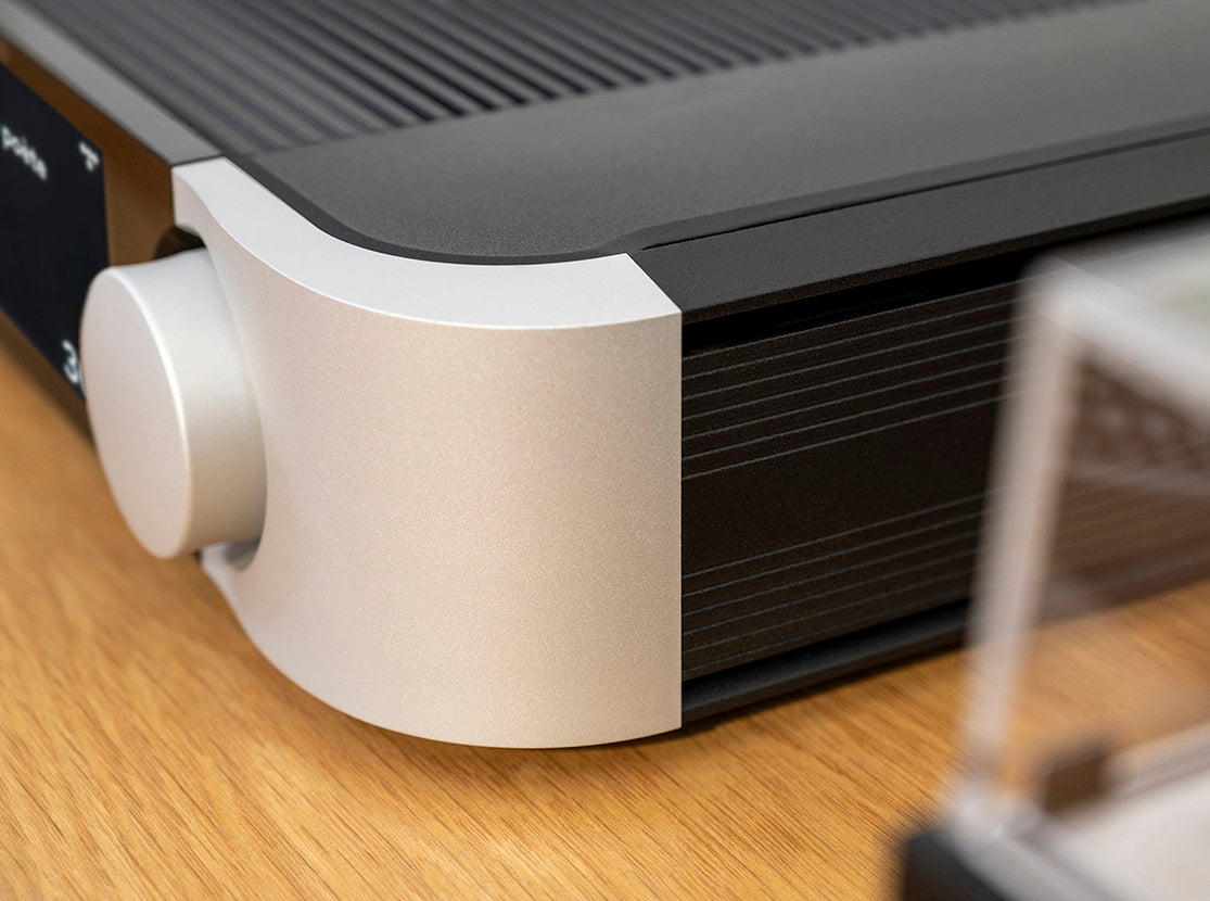 Simaudio MOON 371 network amplifier