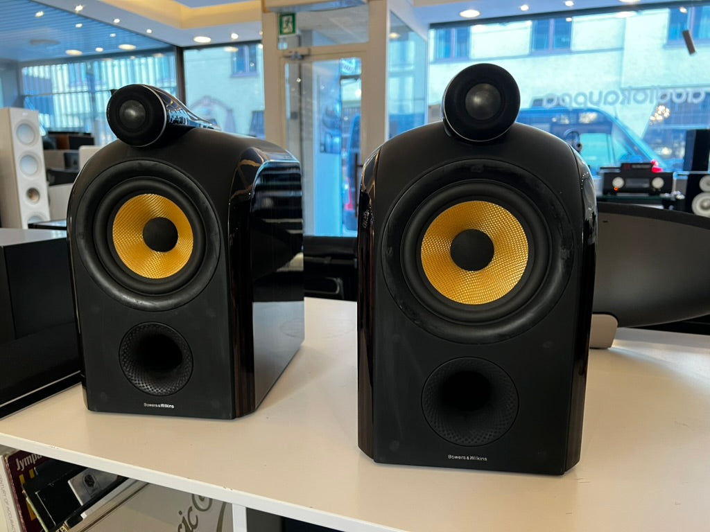 B&W PM1 jalustakaiutinpari, vaihto