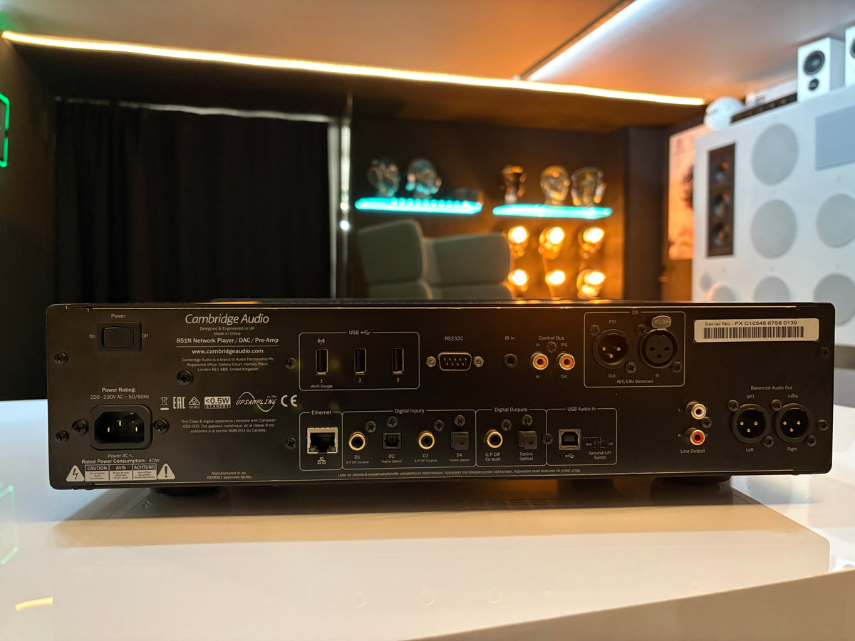 Cambridge Audio Azur 851N, vaihtolaite. Helsinki