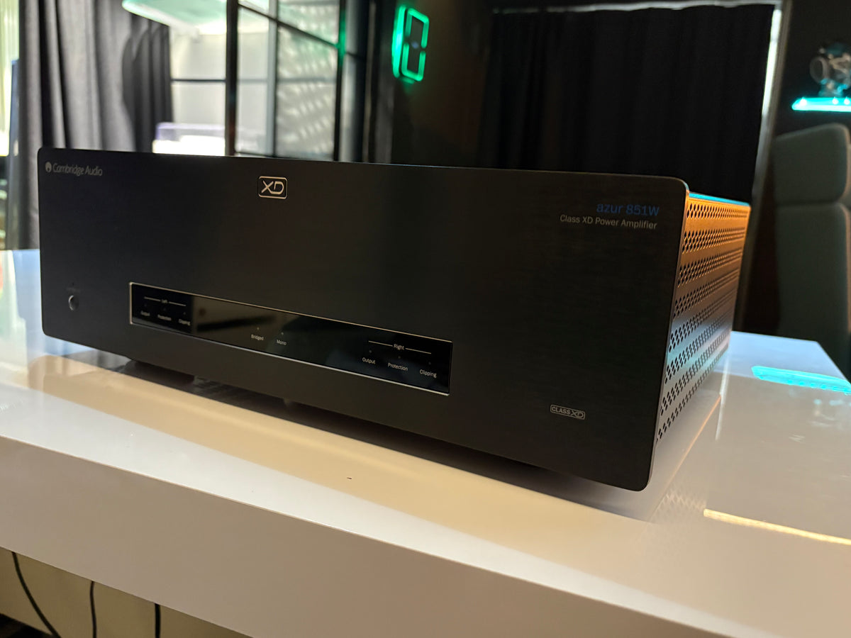 Cambridge Audio Azur 851W, vaihtolaite. Helsinki
