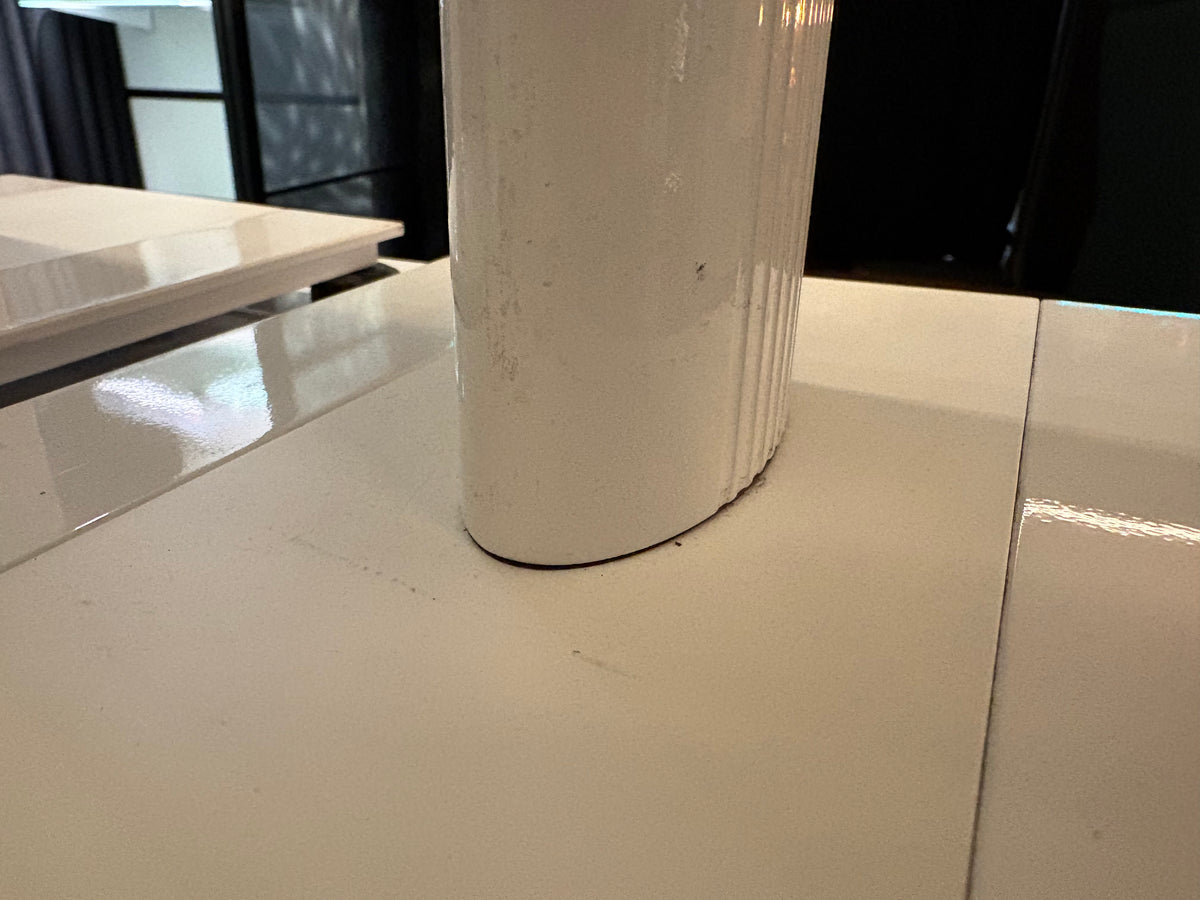 Elac LS 70 - kaiutinjalustat, vaihtolaite. Helsinki.
