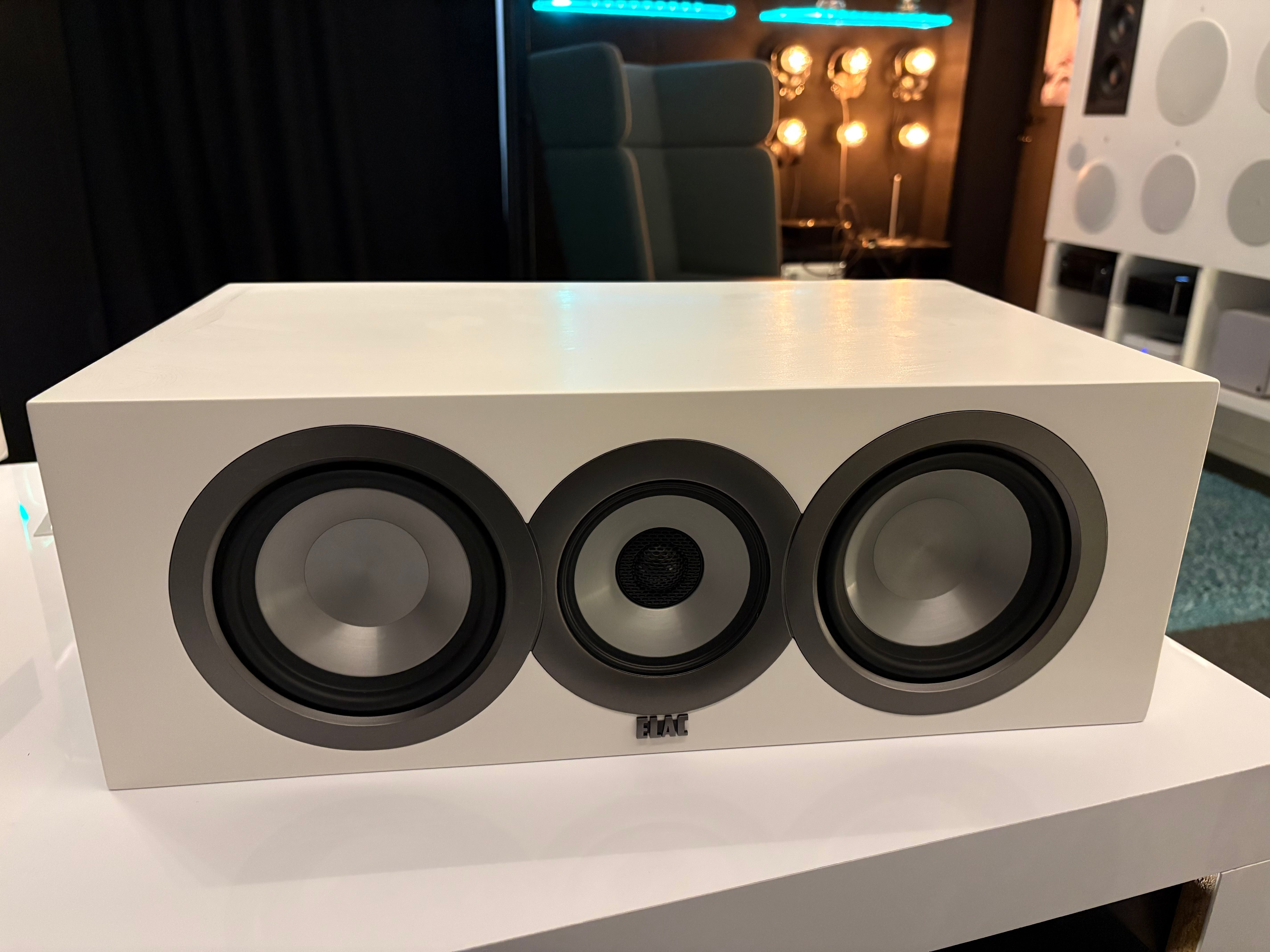 ELAC Uni-Fi CC U5, vaihtolaite. Helsinki