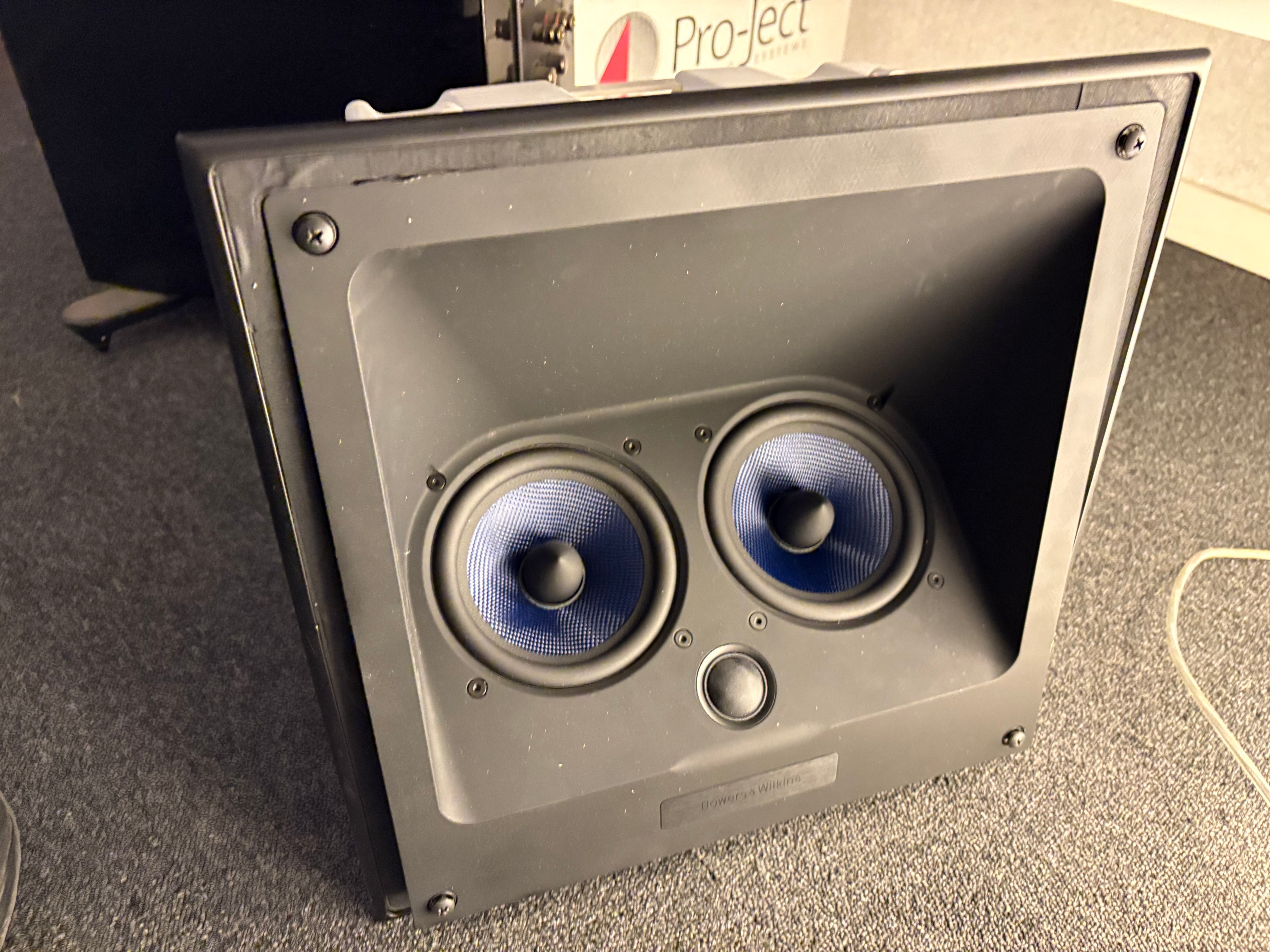 Bowers & Wilkins CCM7.4, vaihtolaite. Helsinki
