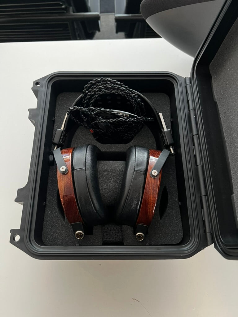 Audeze LCD-2 kuulokkeet, Rosewood, vaihtolaite