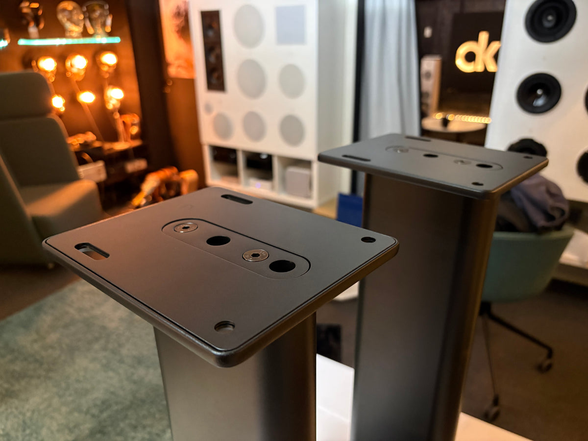 KEF S2 speaker stand