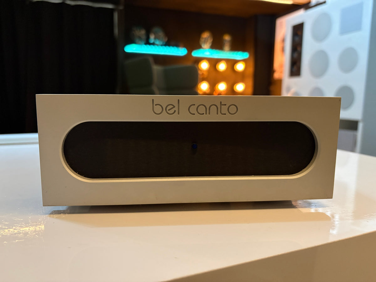 Bel Canto REF1000 -monopäätevahvistin, vaihtolaite. Helsinki