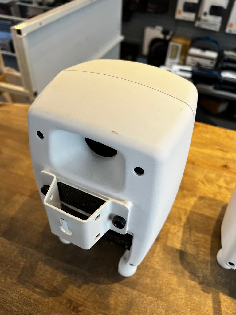 Genelec 4020C asennuskaiutinpari, myyntitili