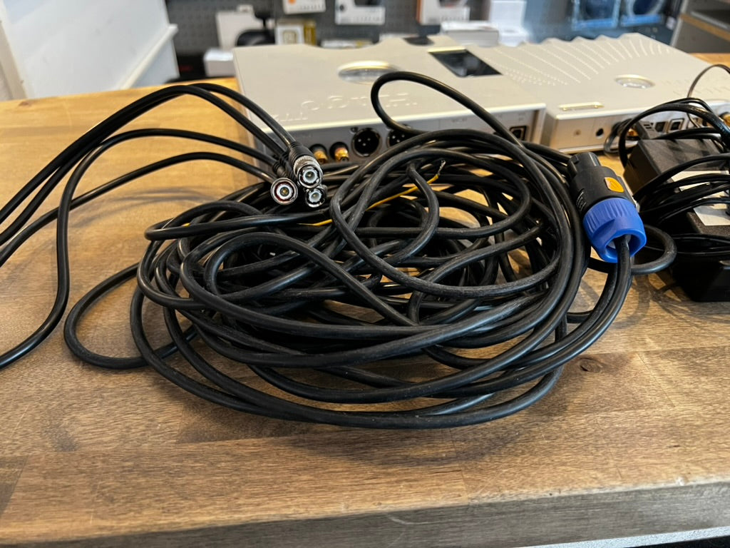 Chord Electronics Hugo TT 2 + Hugo M Scaler vaihtolaitteet