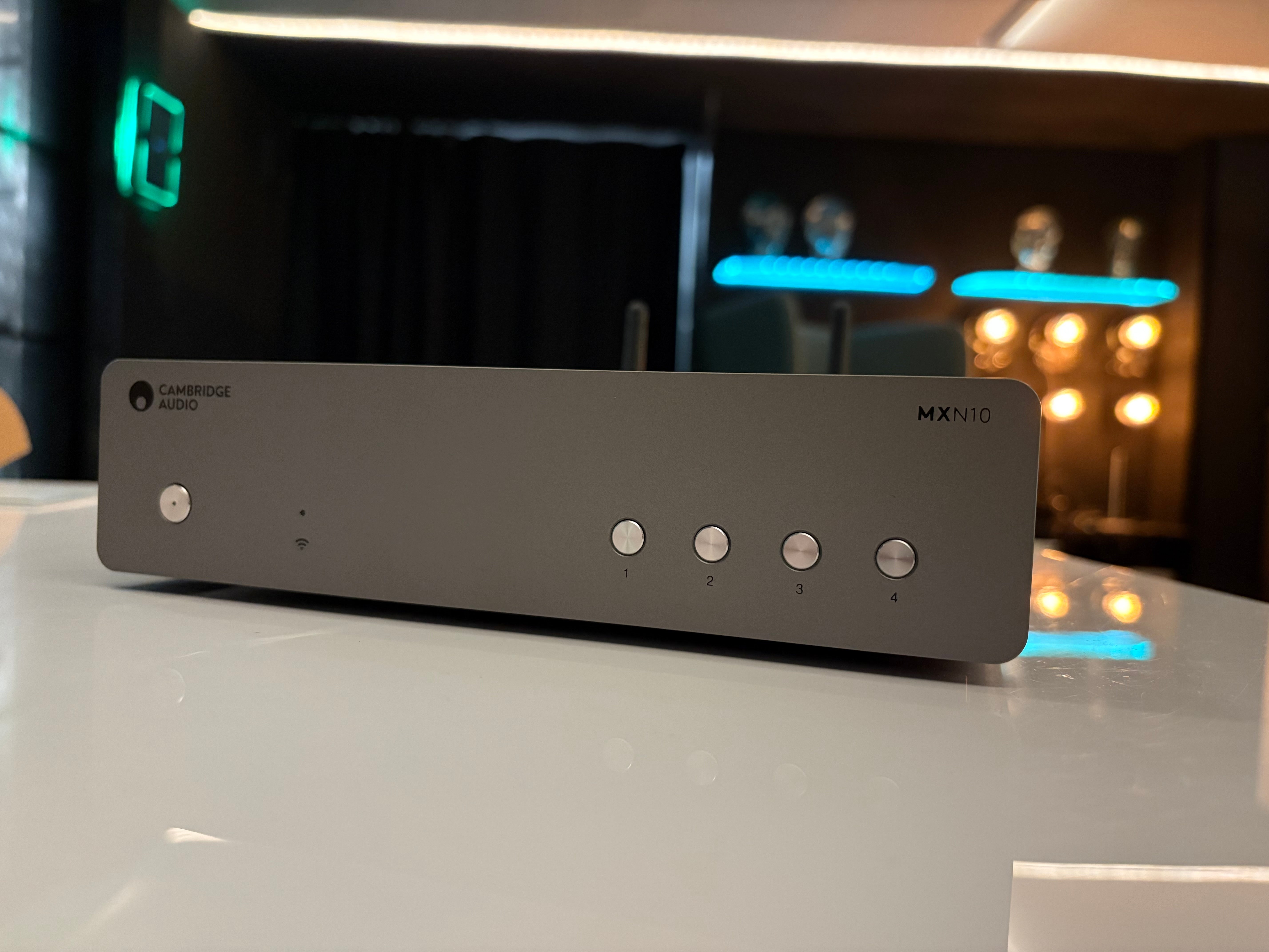 Cambridge Audio MXN10 verkkosoitin, vaihtolaite. Helsinki.