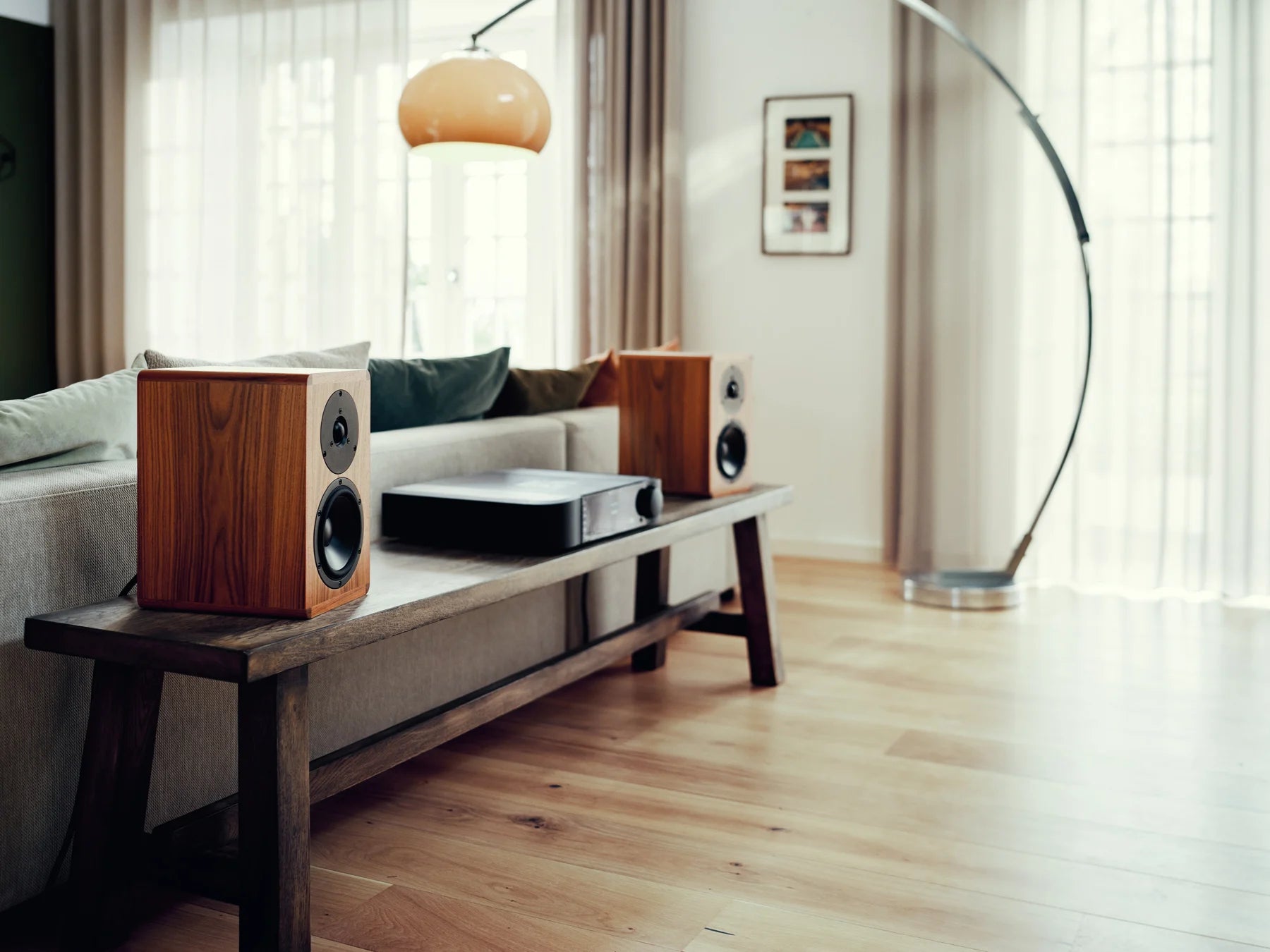 Dynaudio Legend jalustakaiutinpari