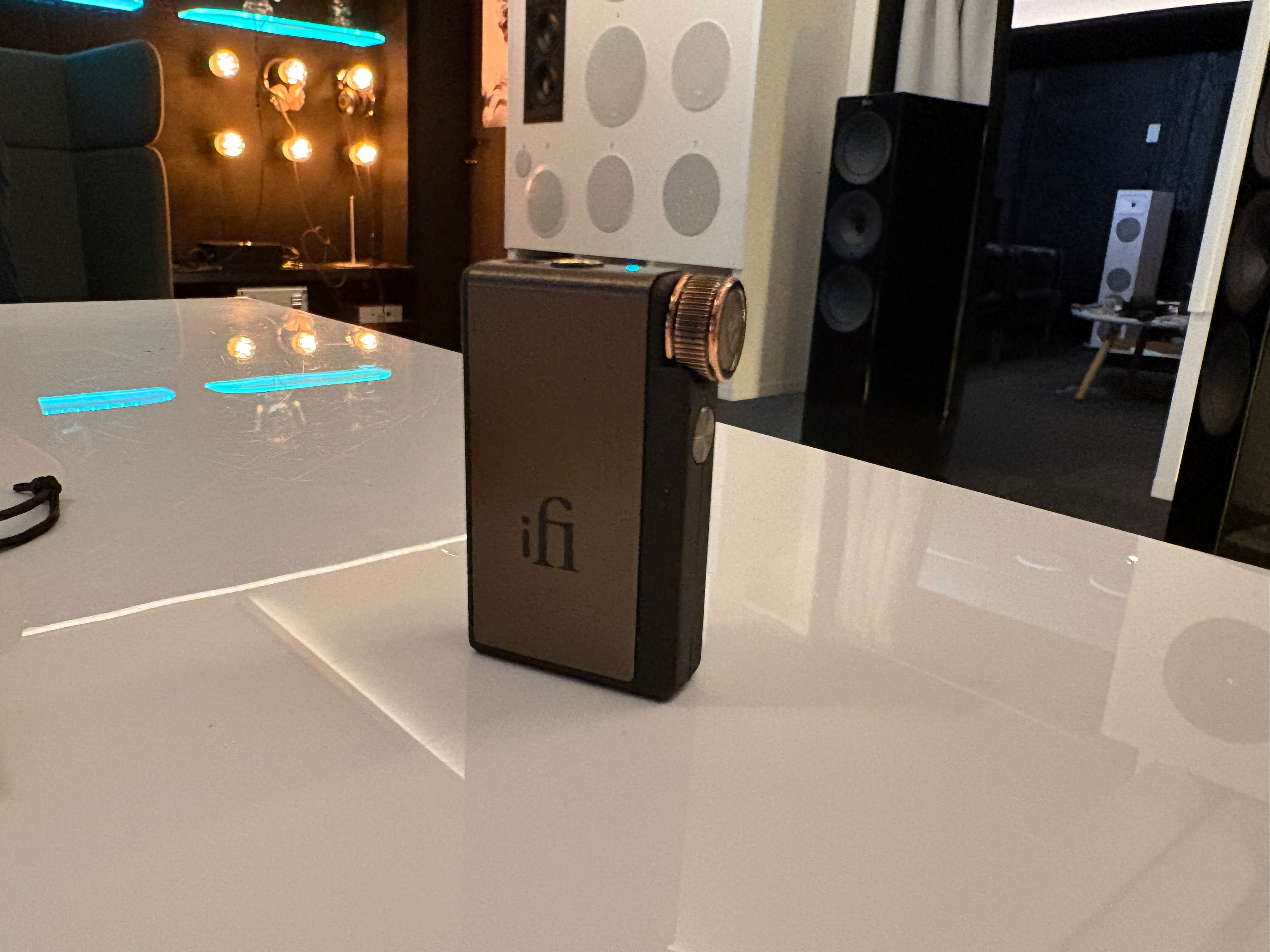 iFi GO blu Bluetooth DAC ja kuulokevahvistin, Vaihtolaite. Helsinki